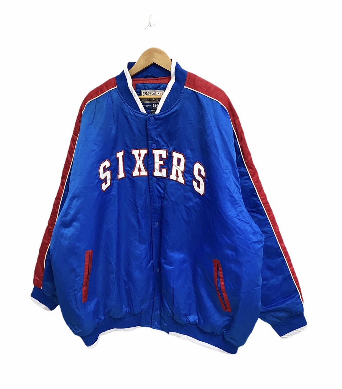 Vtg hotsell Philadelphia 76ers Puffer Coat XXL