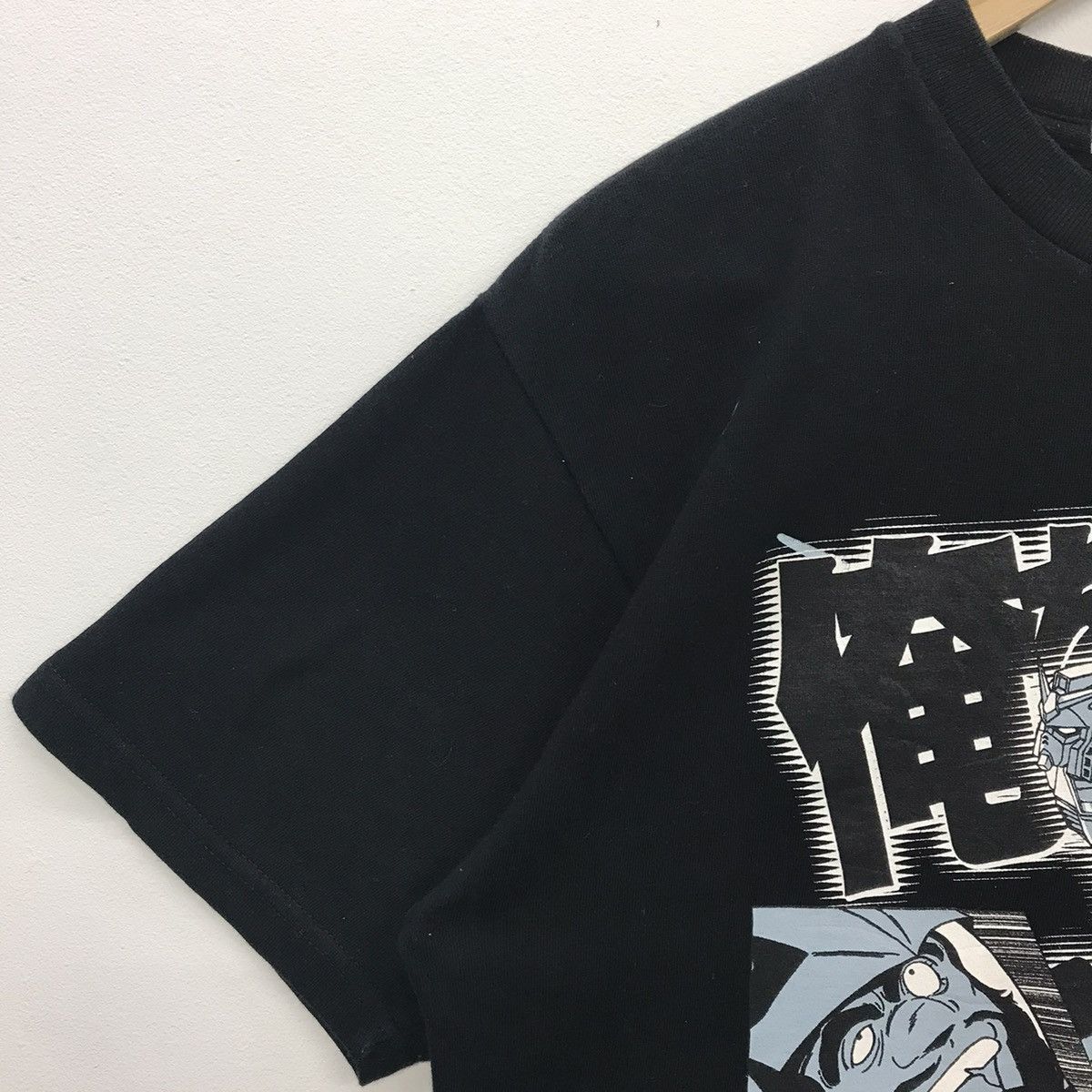 Anime × Japanese Brand × Vintage Rare!! Vintage Cospa Tee Gundam Graphic Size US L / EU 52-54 / 3 - 5 Thumbnail