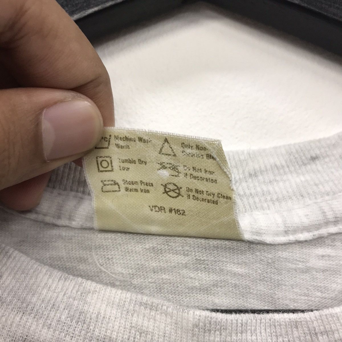 Banana Republic × Vintage Rare!! Vintage Banana Republic Spell Out Tee Size US XS / EU 42 / 0 - 12 Thumbnail