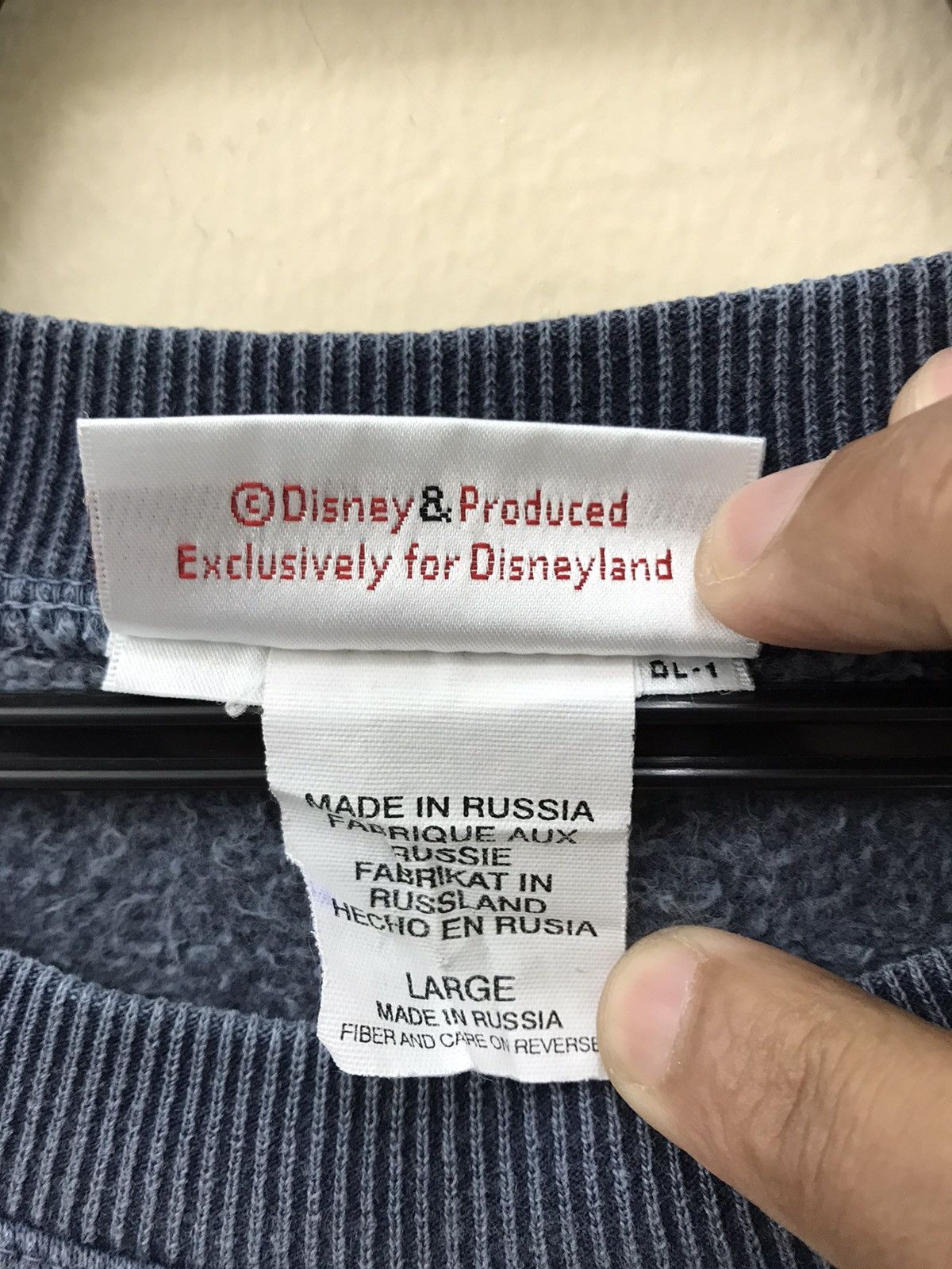 Disney Disneyland 2000 Sweatshirt Size US L / EU 52-54 / 3 - 5 Thumbnail