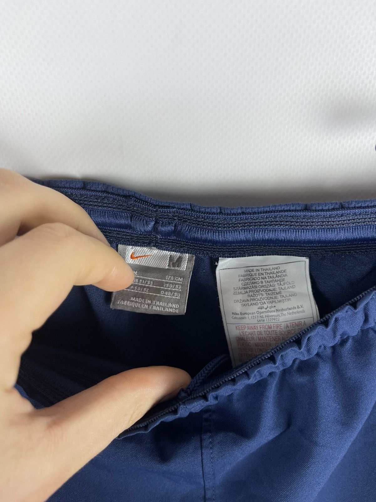 Nike Nike Vintage y2k blue sport shorts swoosh logo Size US 32 / EU 48 - 4 Thumbnail