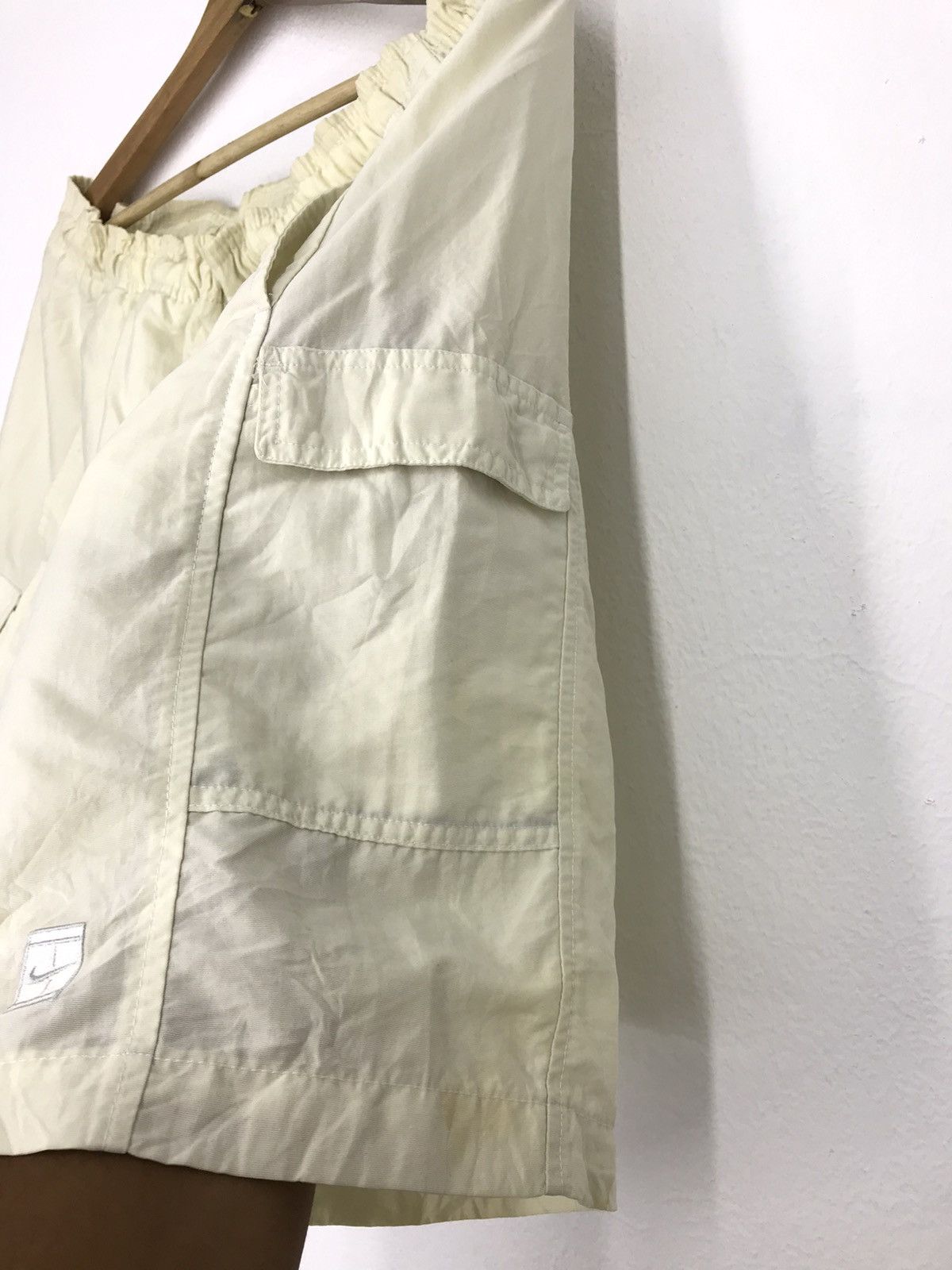 Nike Vintage Nike Tennis Court Short Pants Nike Court Size US 34 / EU 50 - 2 Thumbnail