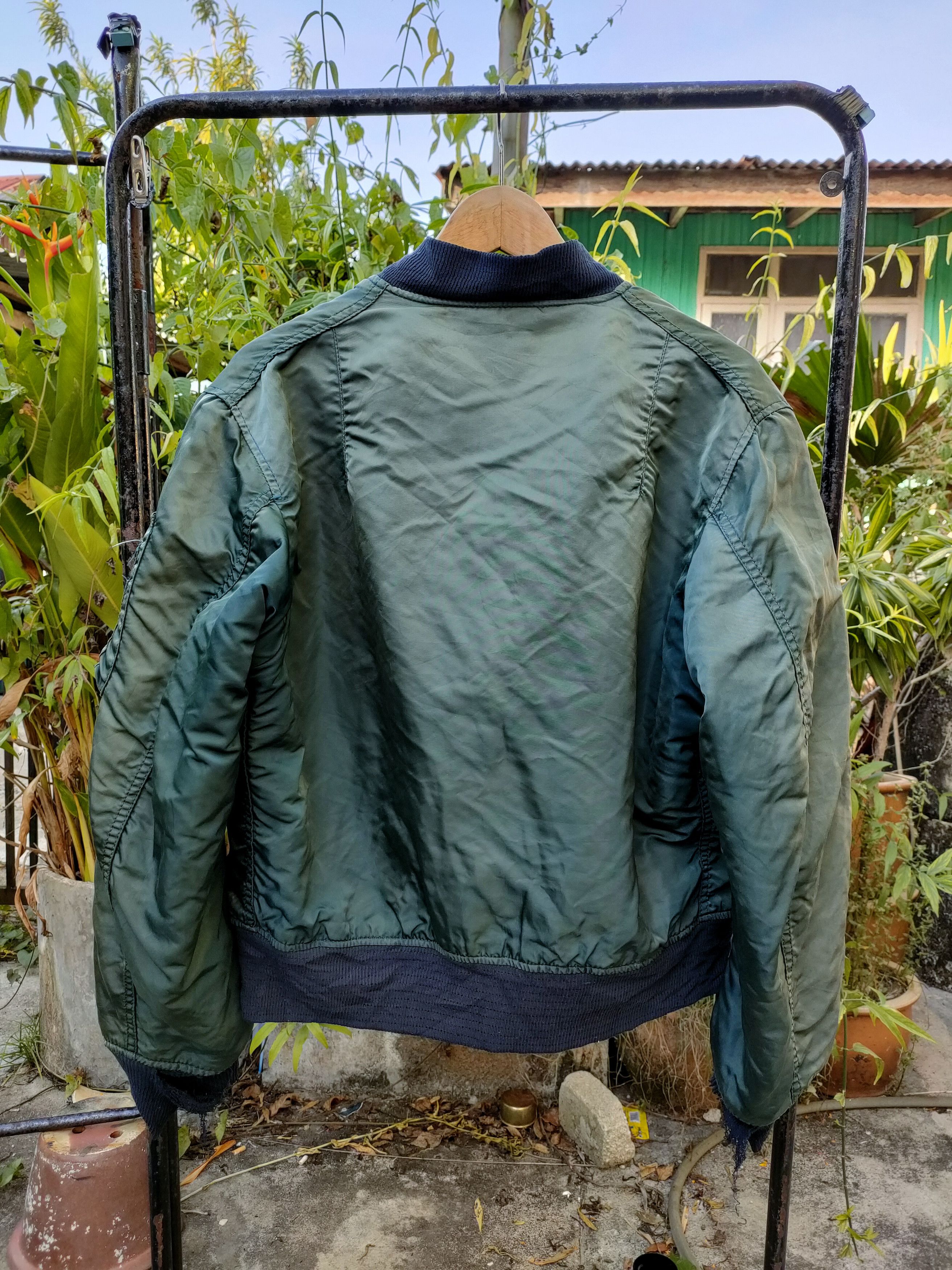 Alpha Industries × Vintage Vintage Alpha Industries Distressed Jacket Size US M / EU 48-50 / 2 - 8 Thumbnail