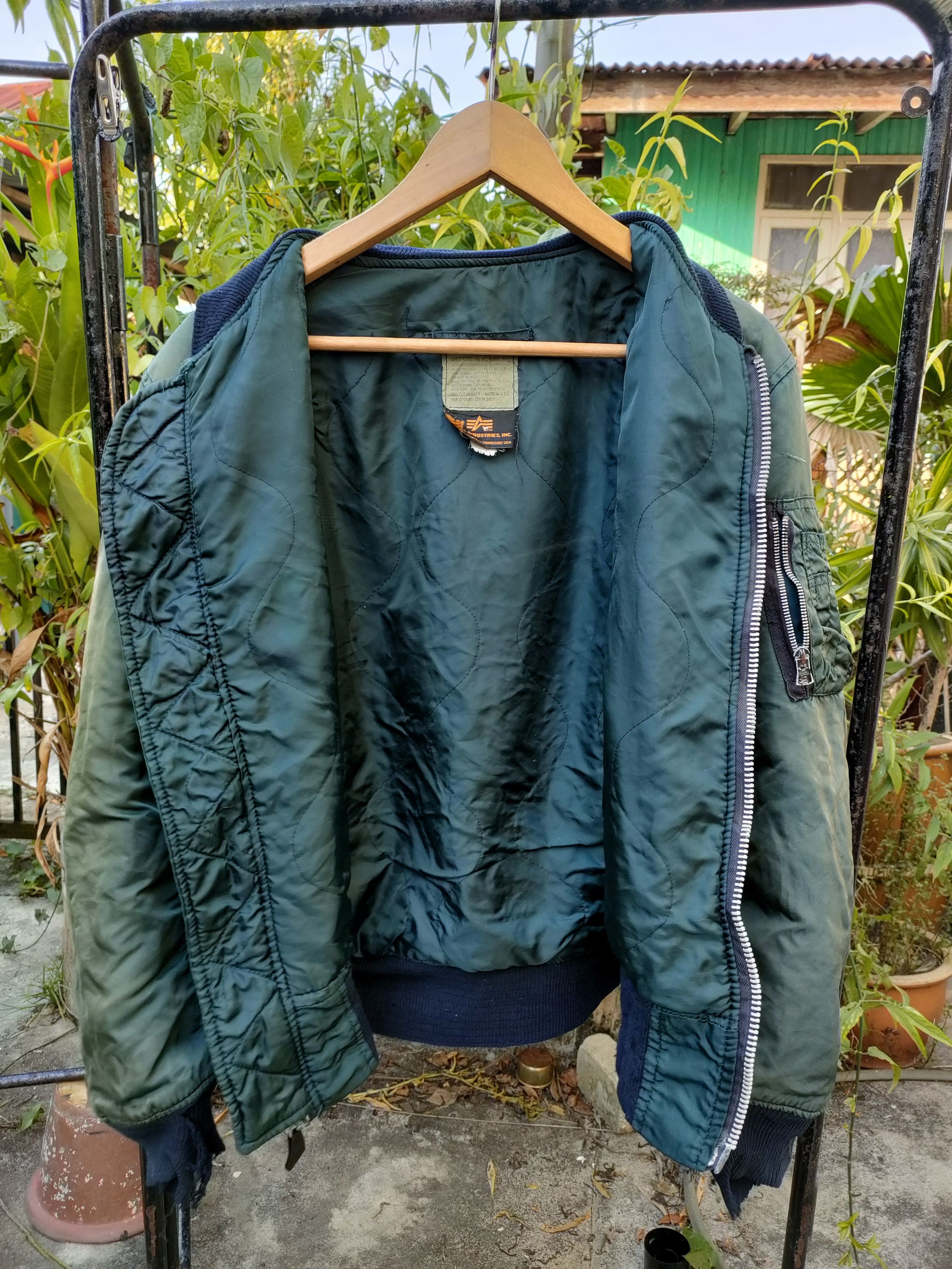 Alpha Industries × Vintage Vintage Alpha Industries Distressed Jacket Size US M / EU 48-50 / 2 - 15 Thumbnail