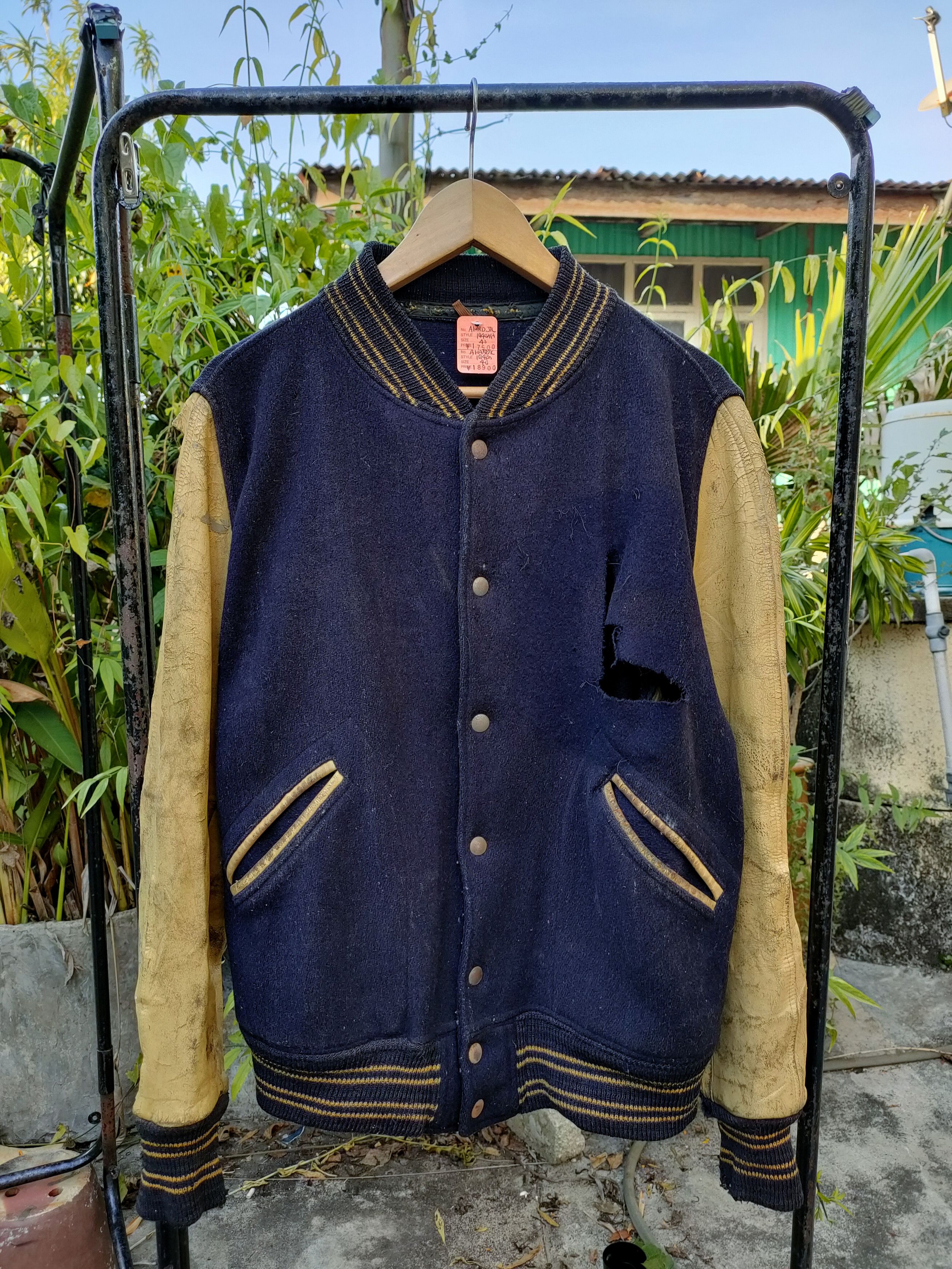 Vintage Vintage Destroyed Varsity Jacket Size US M / EU 48-50 / 2 - 1 Thumbnail