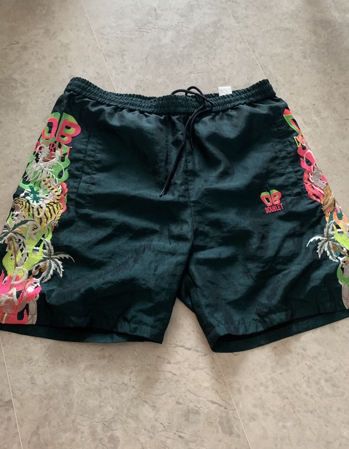 doublet CHAOS EMBROIDERY CHAMBRAY SHORTS - メルカリ Doublet CHAOS