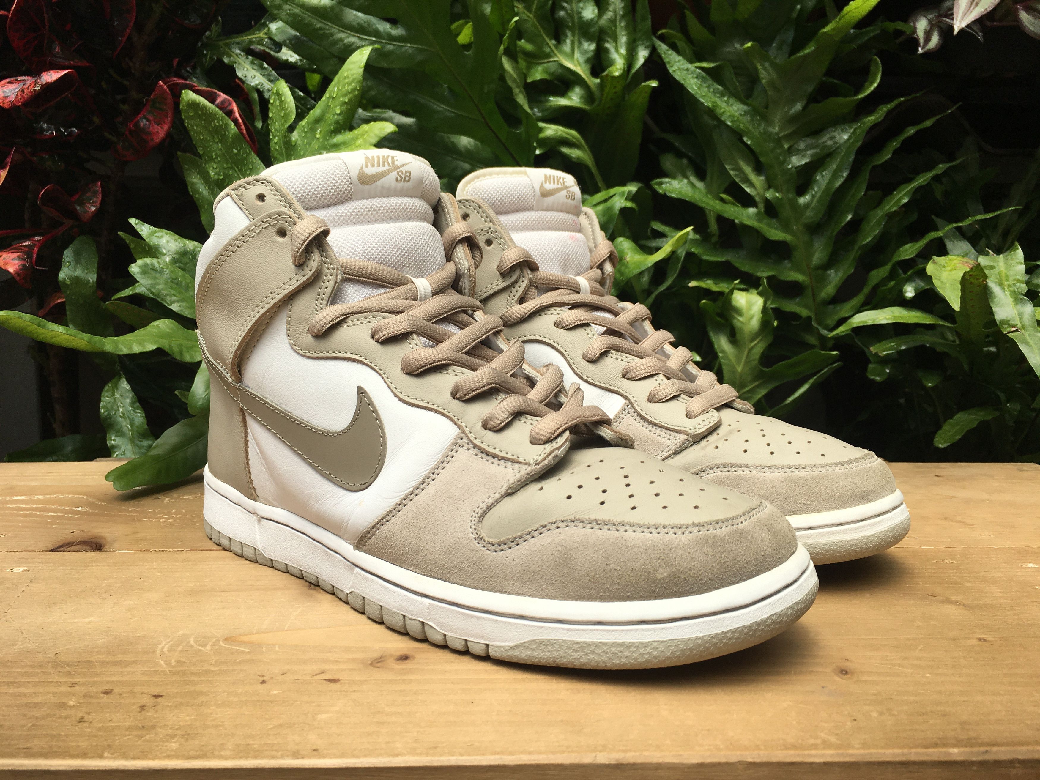 Nike × Vintage 🔥 Nike Dunk High Pro SB White Khaki Creed 2005 Size US 11 / EU 44 - 7 Thumbnail
