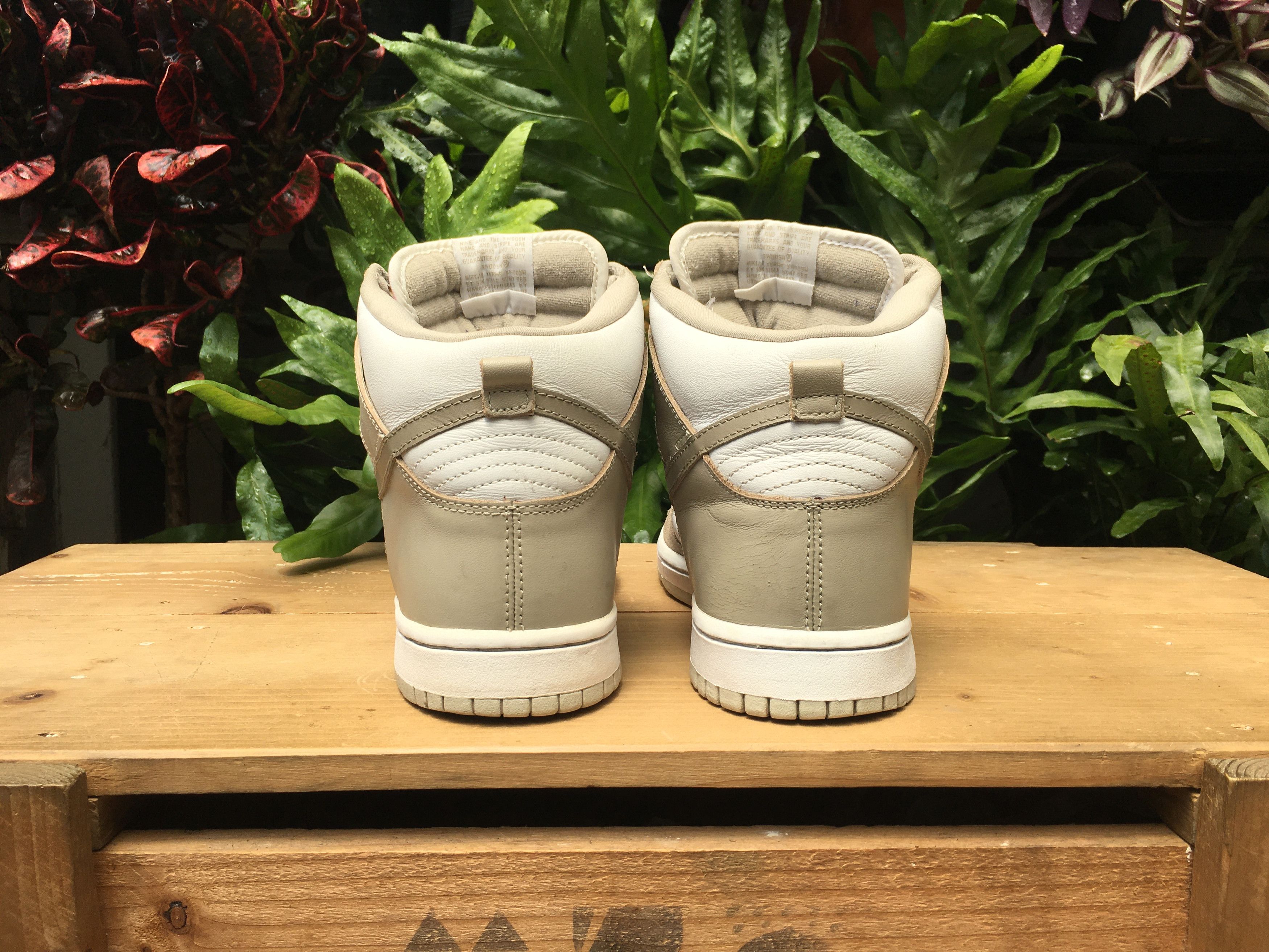 Nike × Vintage 🔥 Nike Dunk High Pro SB White Khaki Creed 2005 Size US 11 / EU 44 - 13 Thumbnail