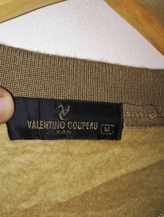 Japanese Brand Vintage VALENTINO COUPEAU PARIS spell out Logo Size US M / EU 48-50 / 2 - 4 Thumbnail