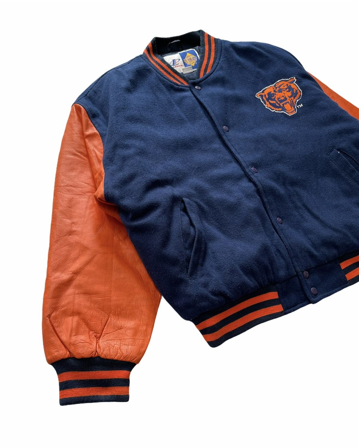 NFL VINTAGE NFL x LOGO ATHELTIC CHICAGO BEARS VARSITY Size US XL / EU 56 / 4 - 2 Thumbnail