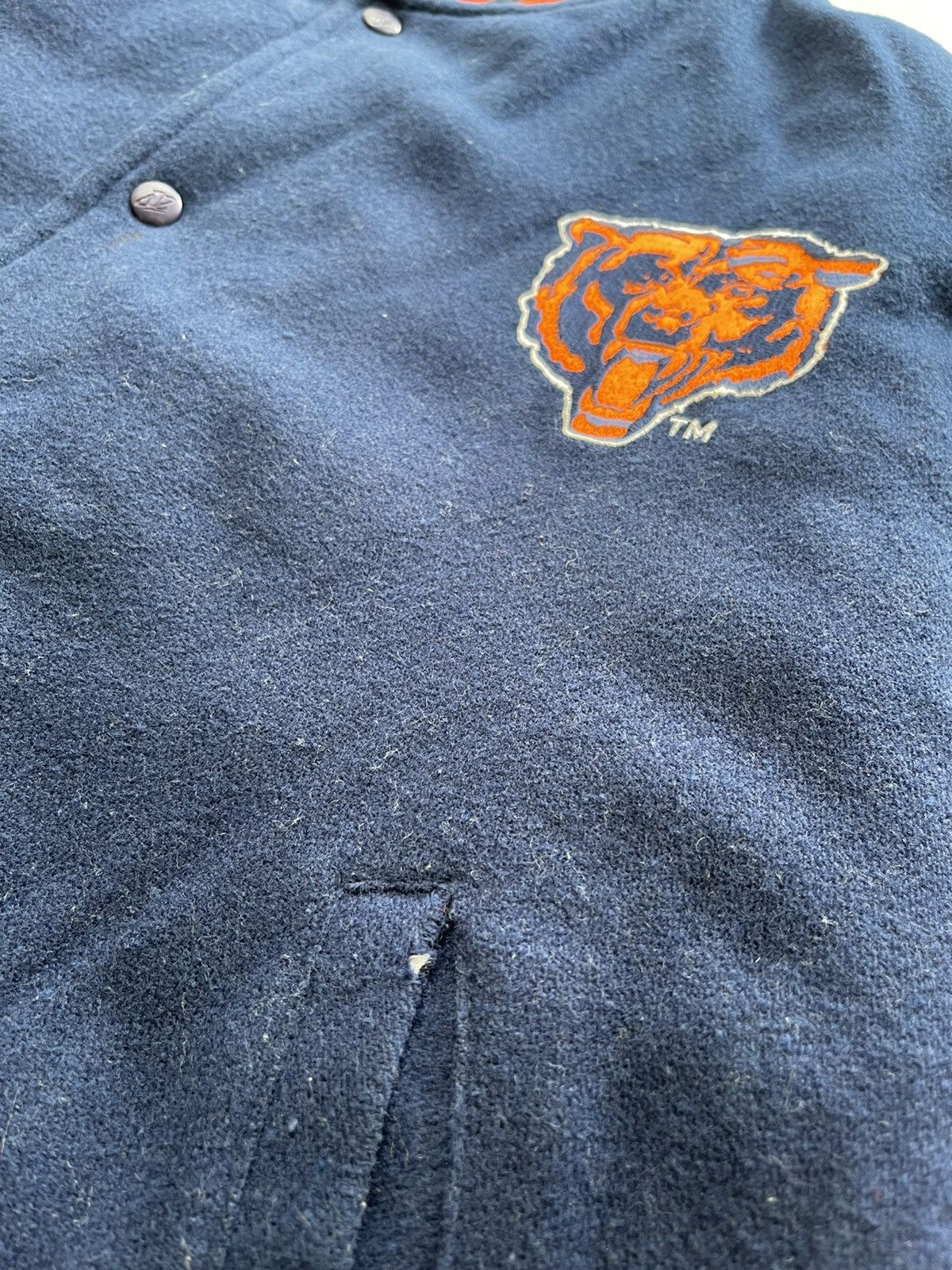 NFL VINTAGE NFL x LOGO ATHELTIC CHICAGO BEARS VARSITY Size US XL / EU 56 / 4 - 13 Thumbnail