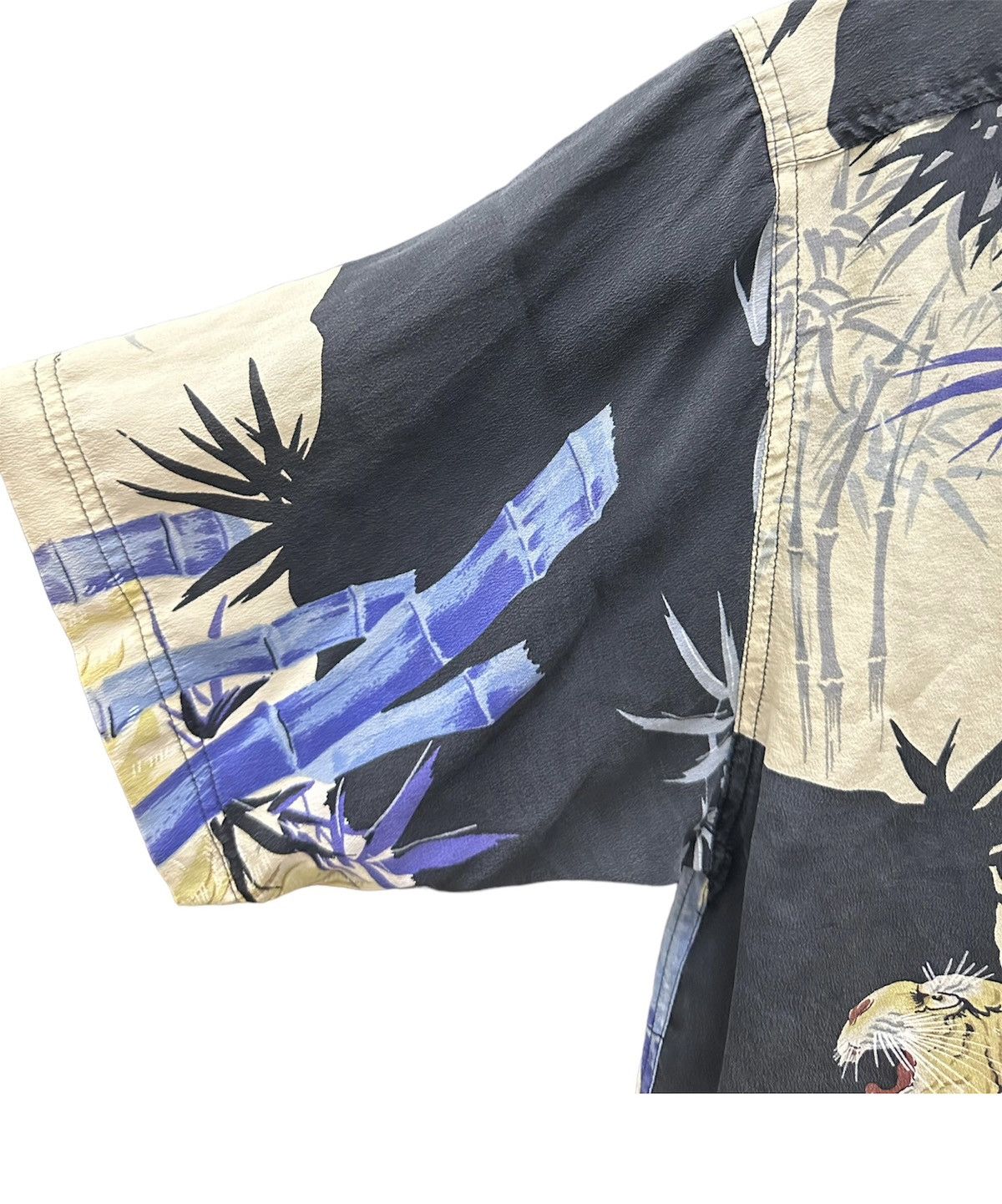 Vintage Vintage Avanti Hawaiian Tiger Bamboo Shirt Size US XS / EU 42 / 0 - 8 Thumbnail