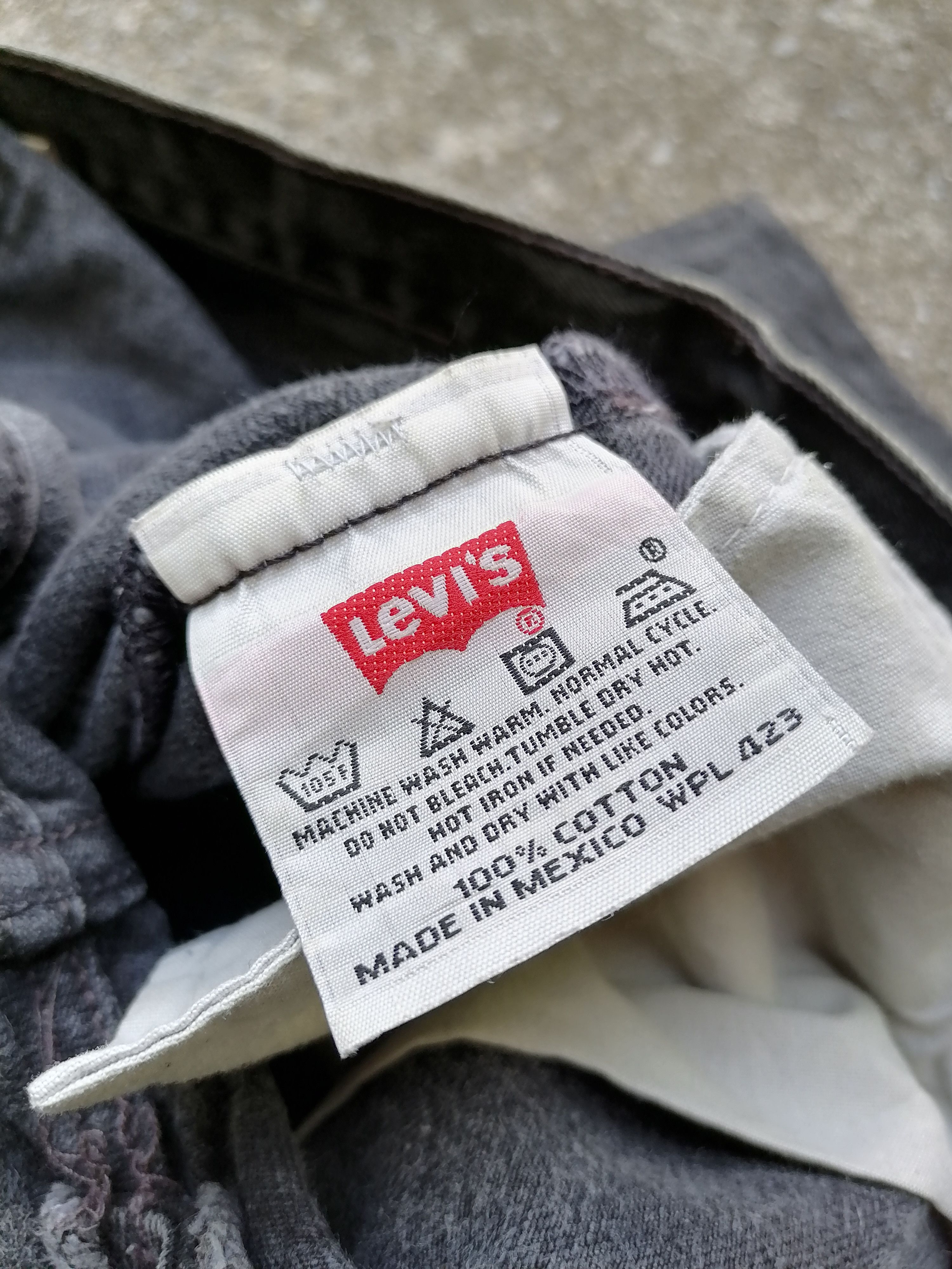 Levi's × Levi's Vintage Clothing × Vintage 501 Levi's Strauss Fly Button Black Denim Jeans Size US 31 - 6 Thumbnail