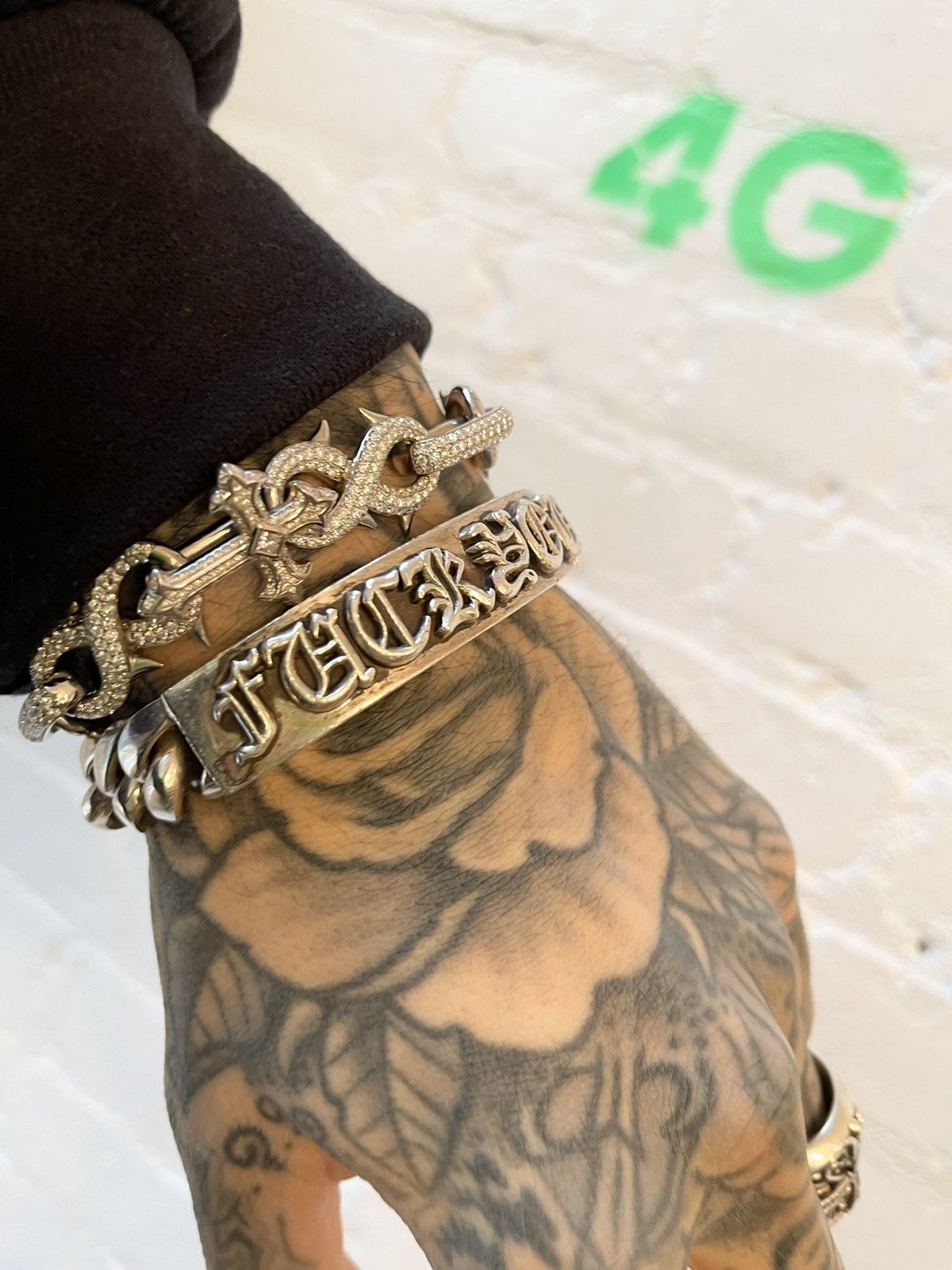 Chrome Hearts oversized cross bracelet – 4GSELLER-NY