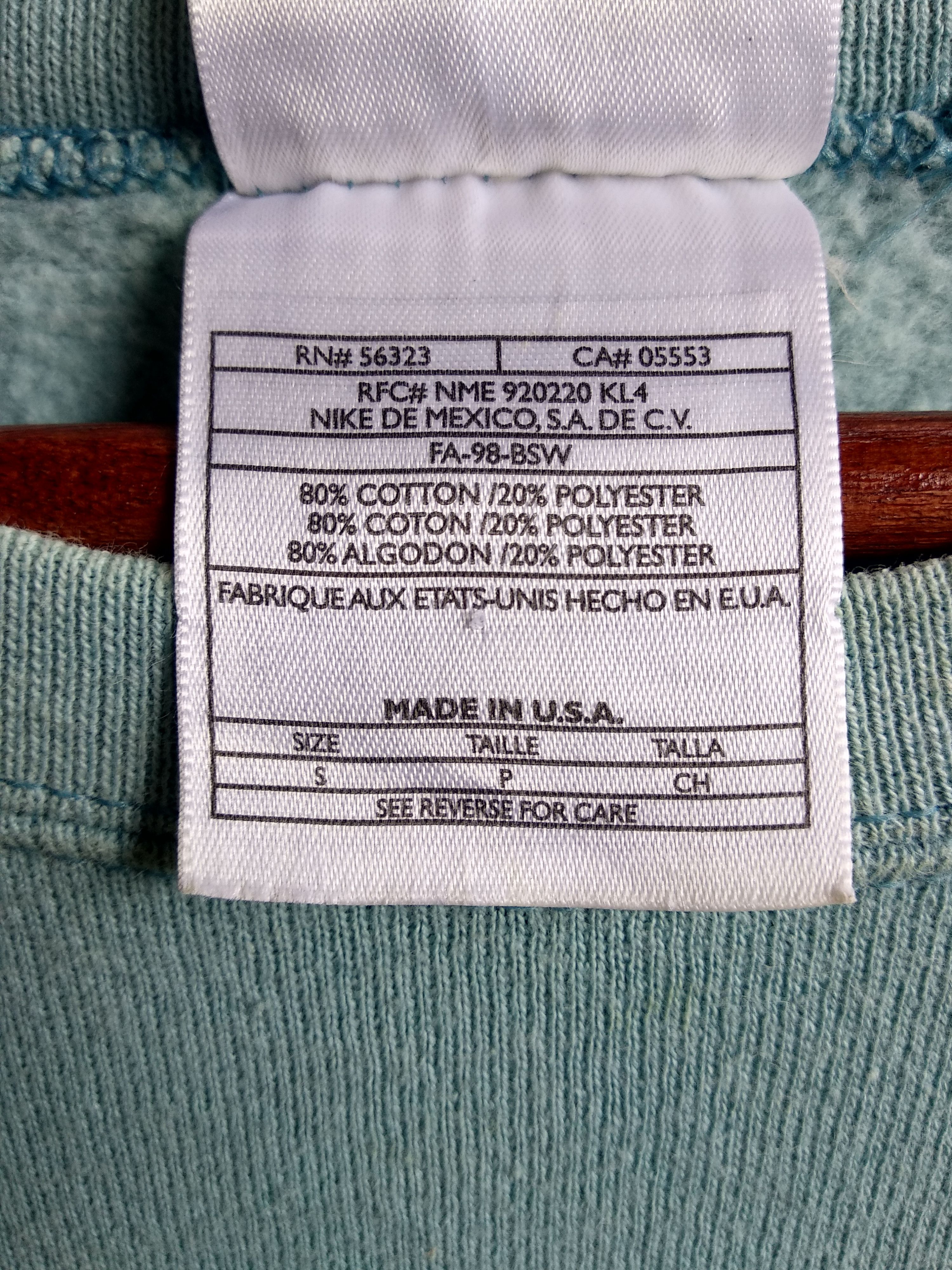 Nike Vintage 90s Nike Sweatshirt/Made In Usa/Saiz S Size US S / EU 44-46 / 1 - 5 Thumbnail