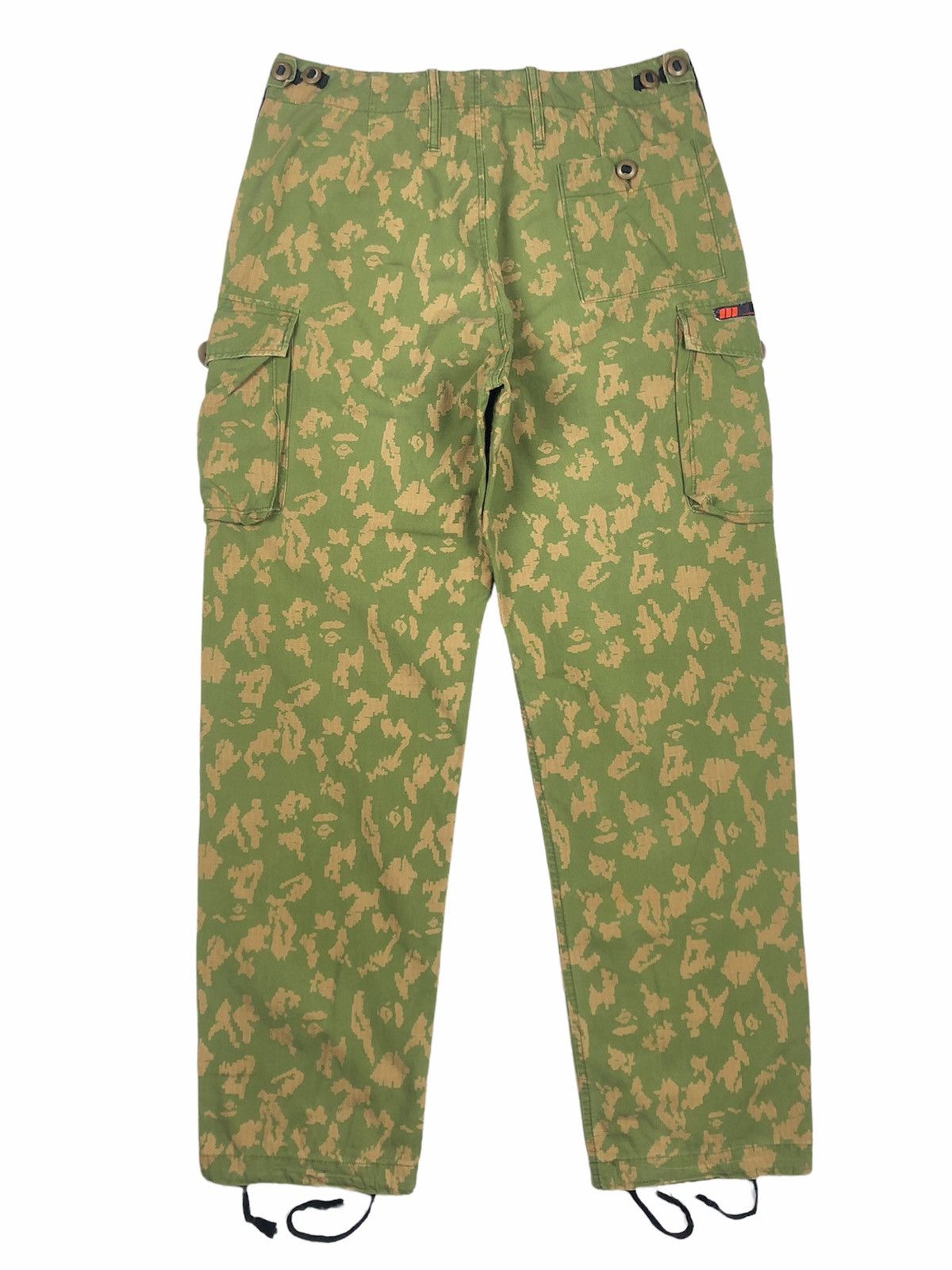 Bape × Wtaps 1997 Wtaps x Bape Digital Camo Cargo Pants Size US 32 / EU 48 - 2 Thumbnail