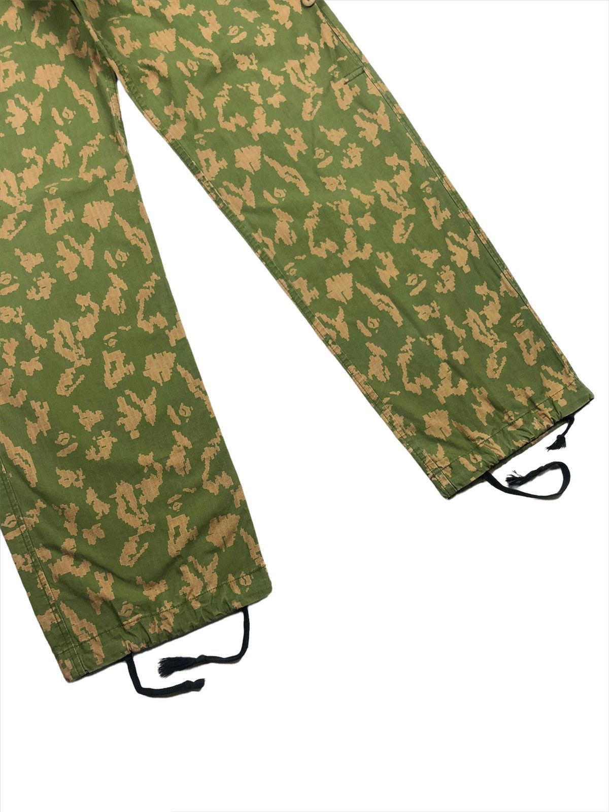 Bape × Wtaps 1997 Wtaps x Bape Digital Camo Cargo Pants Size US 32 / EU 48 - 3 Thumbnail