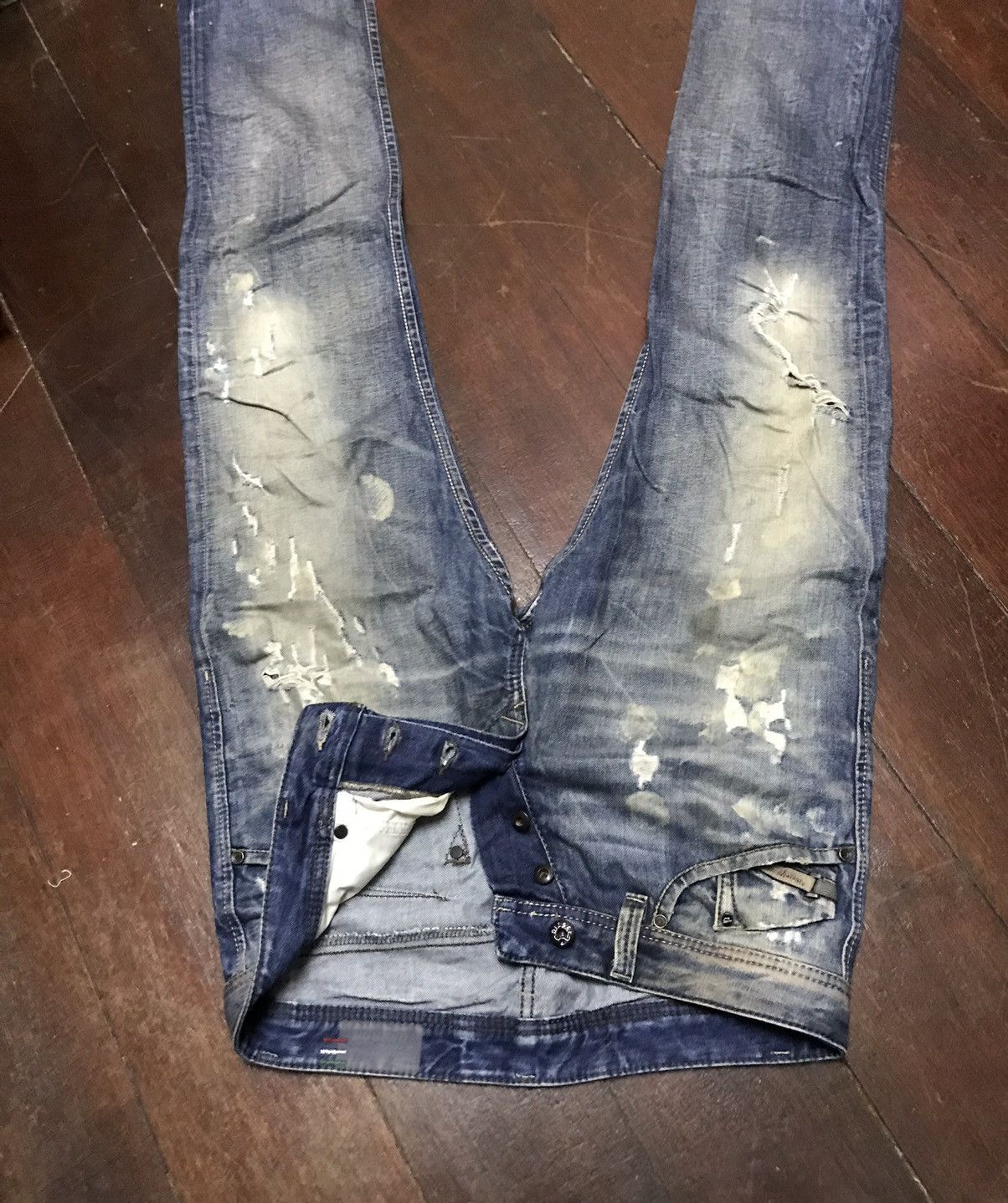 Diesel Diesel blue eyecons 2013/2 edition distressed denim jeans Size US 32 / EU 48 - 13 Thumbnail