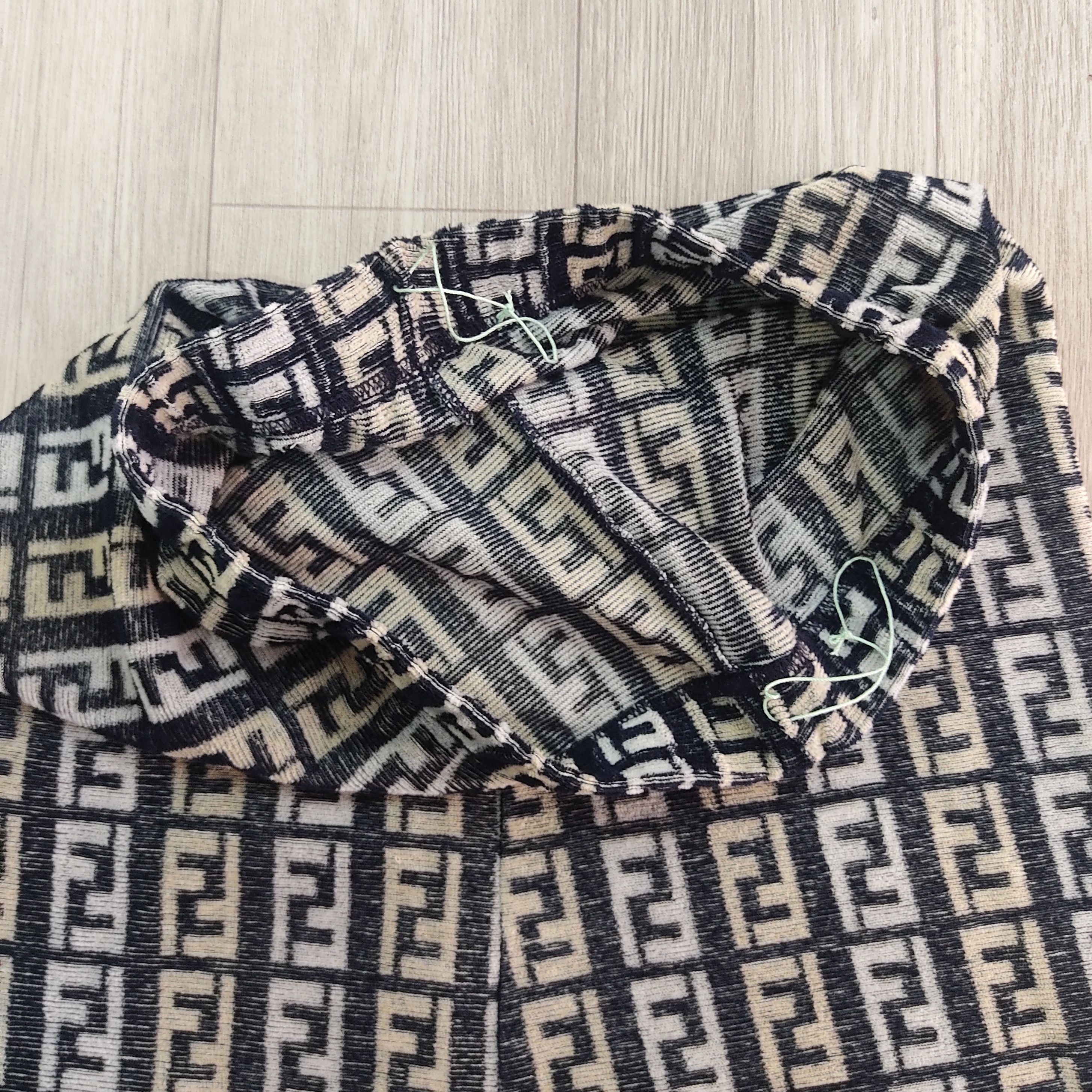 Fendi RARE// Vintage FENDI ZUCCA Monogram Mini Skirts Size 25" / US 0 / IT 36 - 10 Thumbnail