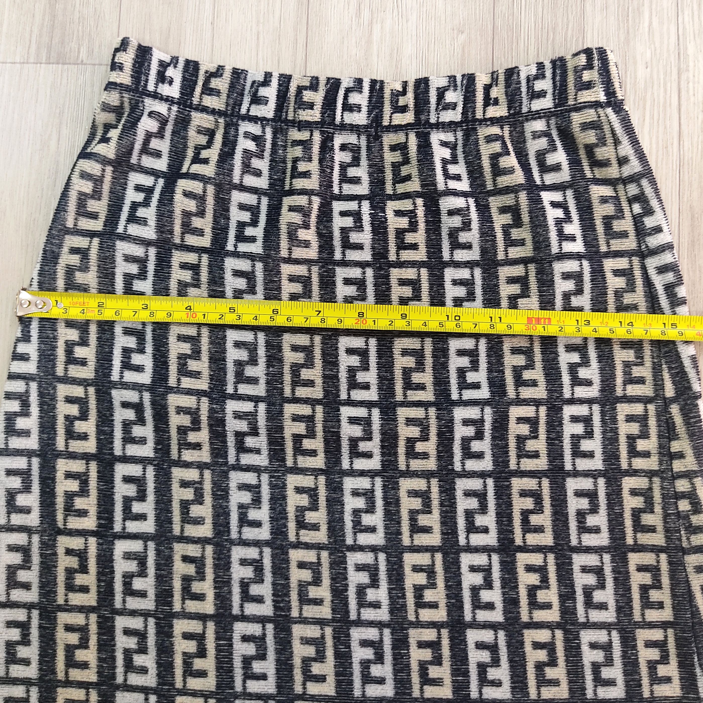 Fendi RARE// Vintage FENDI ZUCCA Monogram Mini Skirts Size 25" / US 0 / IT 36 - 8 Thumbnail
