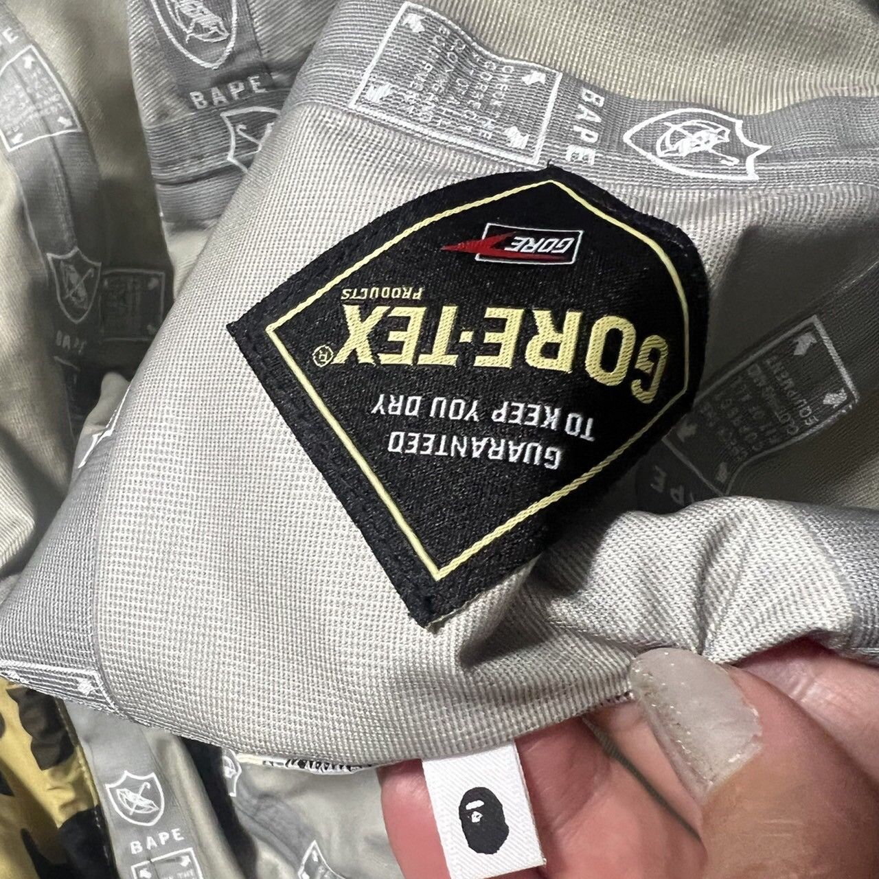 Bape BAPE snowboard jacket 1st Camo Size US S / EU 44-46 / 1 - 4 Thumbnail