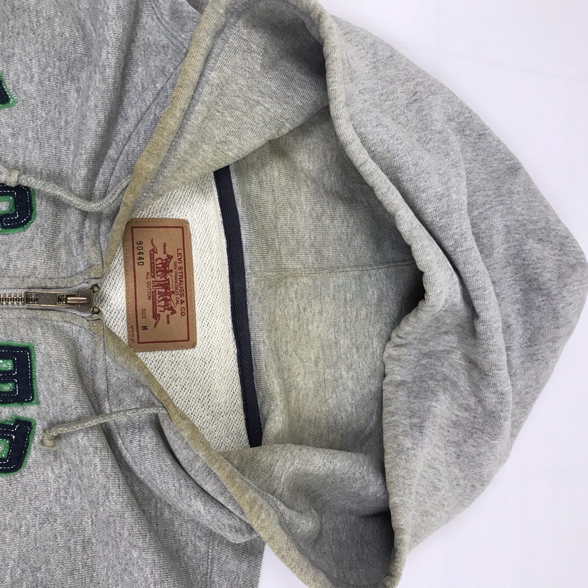 Levi's × Levi's Vintage Clothing × Vintage Vintage LEVI’S distressed hoodie sweater Size US M / EU 48-50 / 2 - 8 Thumbnail