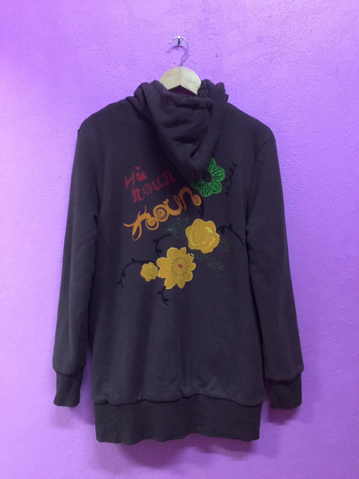 Japanese Brand Beautiful Girls Hoodies Size XXL Size US XXL / EU 58 / 5 - 2 Thumbnail