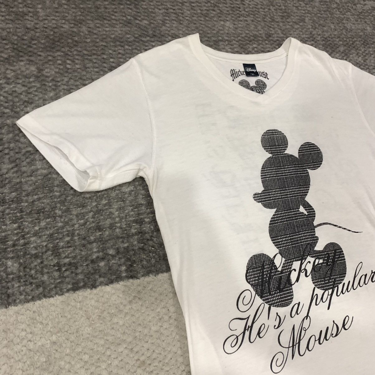 Disney × Mickey Mouse DISNEY MICKEY MOUSE GLENN PLAID BIG LOGO GRAPHIC TEE TSHIRT Size US S / EU 44-46 / 1 - 5 Thumbnail