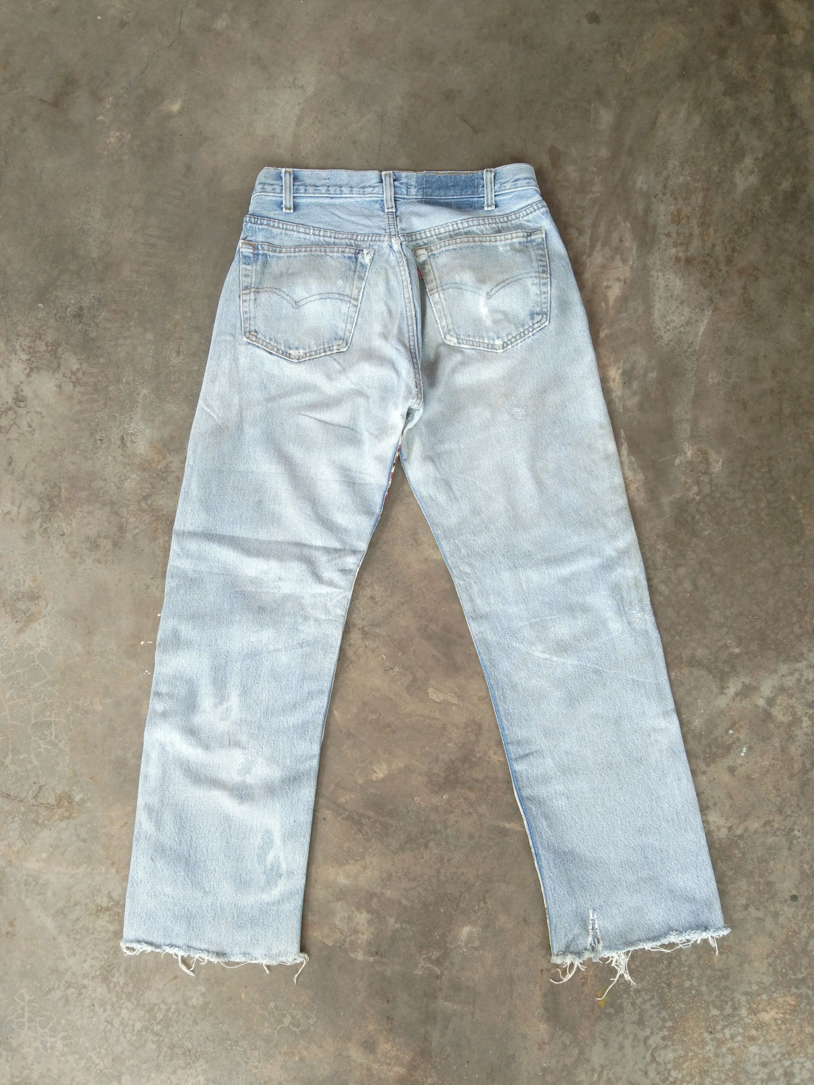 Levi's 80s Vintage Levi's 501 Jeans Made In USA 28x27 Size US 28 / EU 44 - 2 Thumbnail