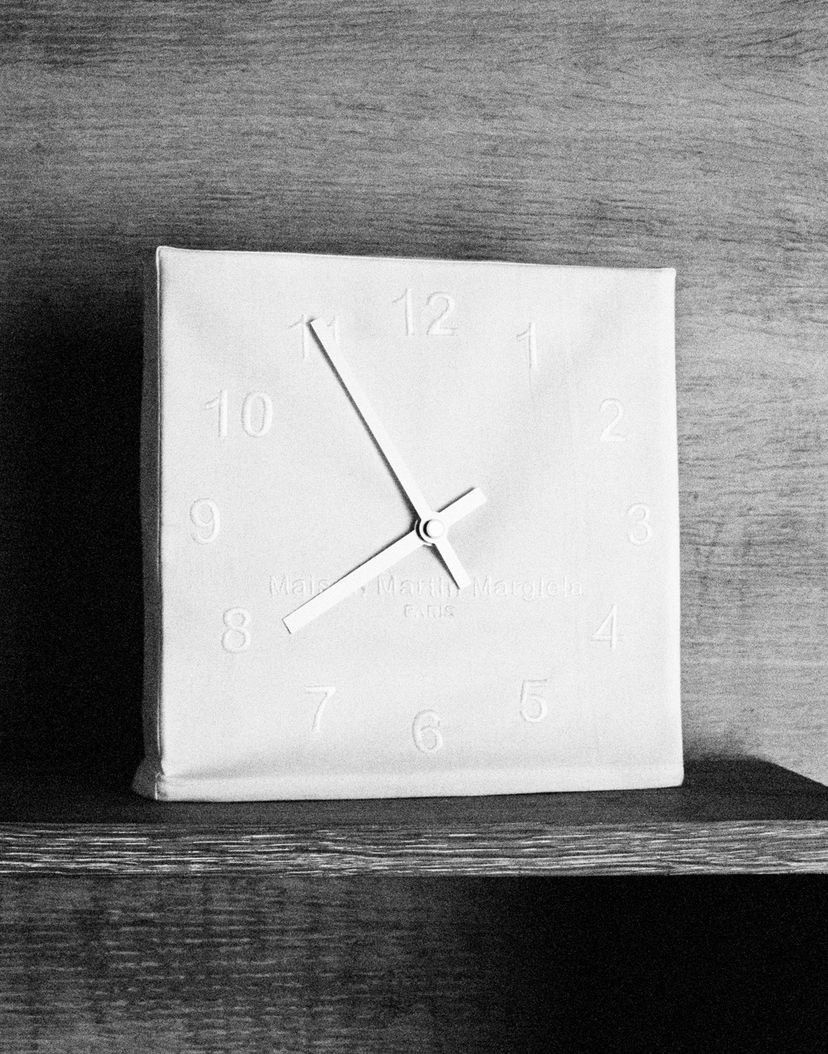 image of Maison Margiela Table Clock in White, Men's