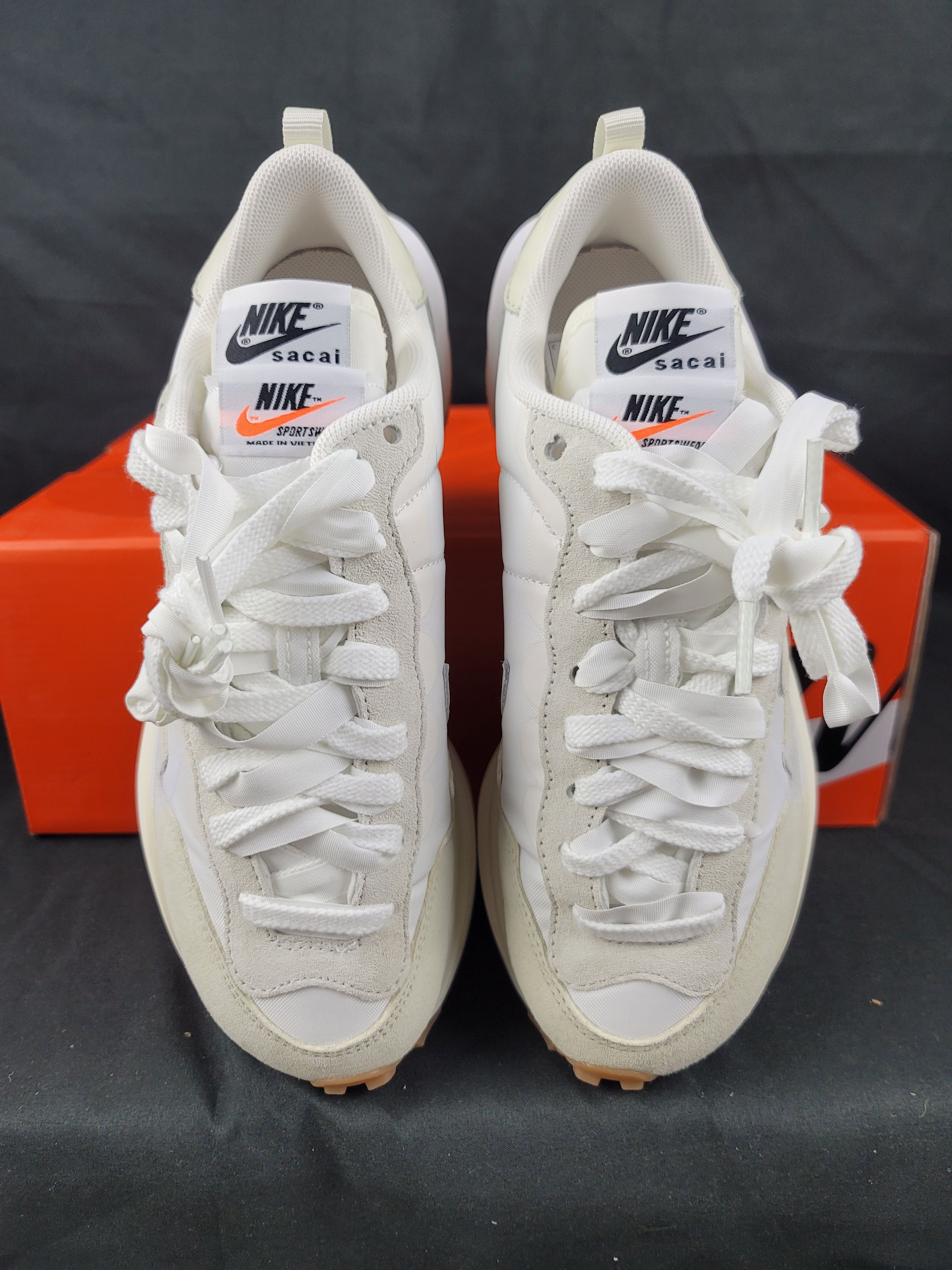 Nike × Sacai Nike x Sacai VaporWaffle White Sail Gum Men's Size 5.5 US Size US 5.5 / EU 38 - 4 Thumbnail