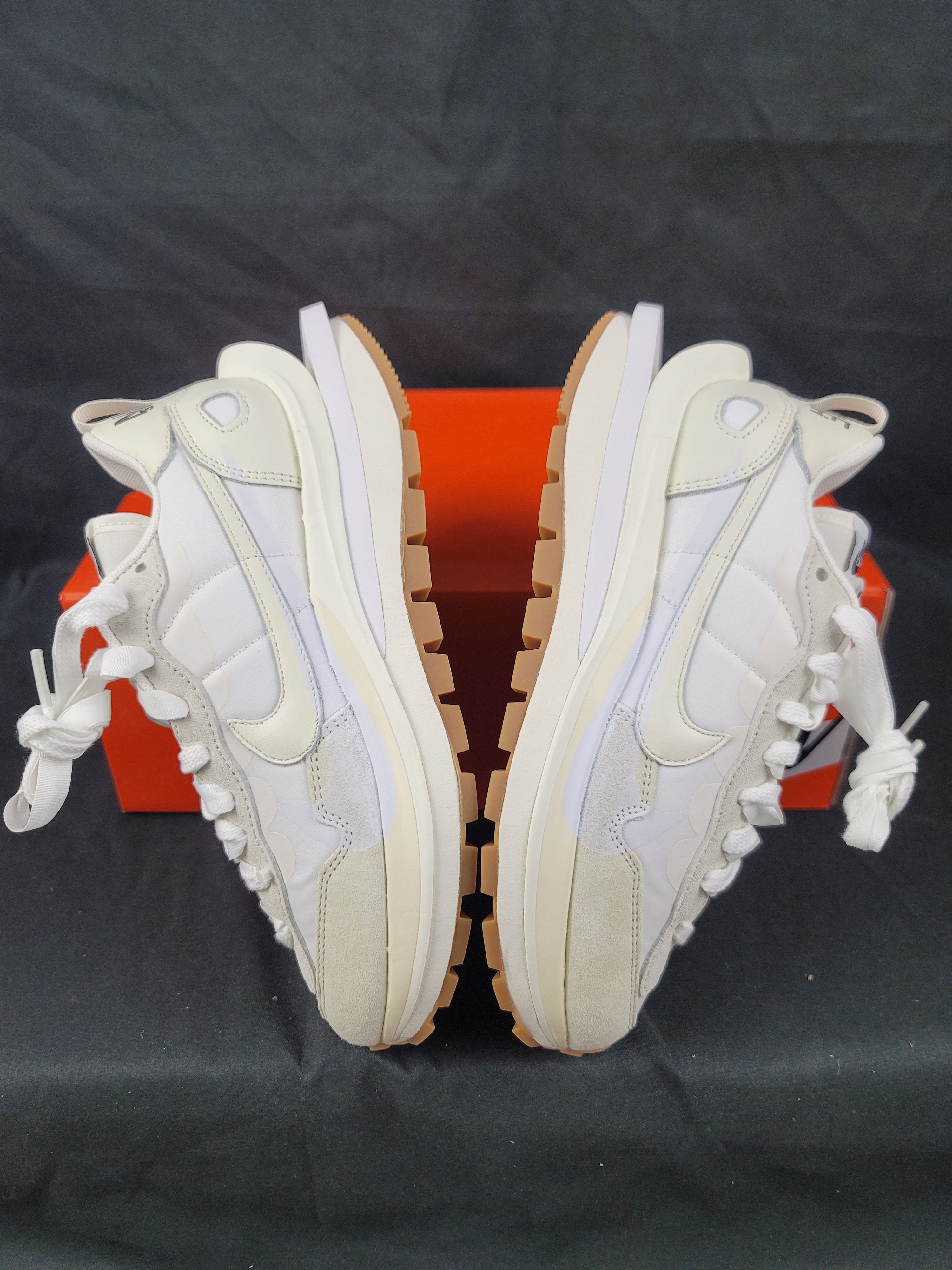 Nike × Sacai Nike x Sacai VaporWaffle White Sail Gum Men's Size 5.5 US Size US 5.5 / EU 38 - 6 Thumbnail