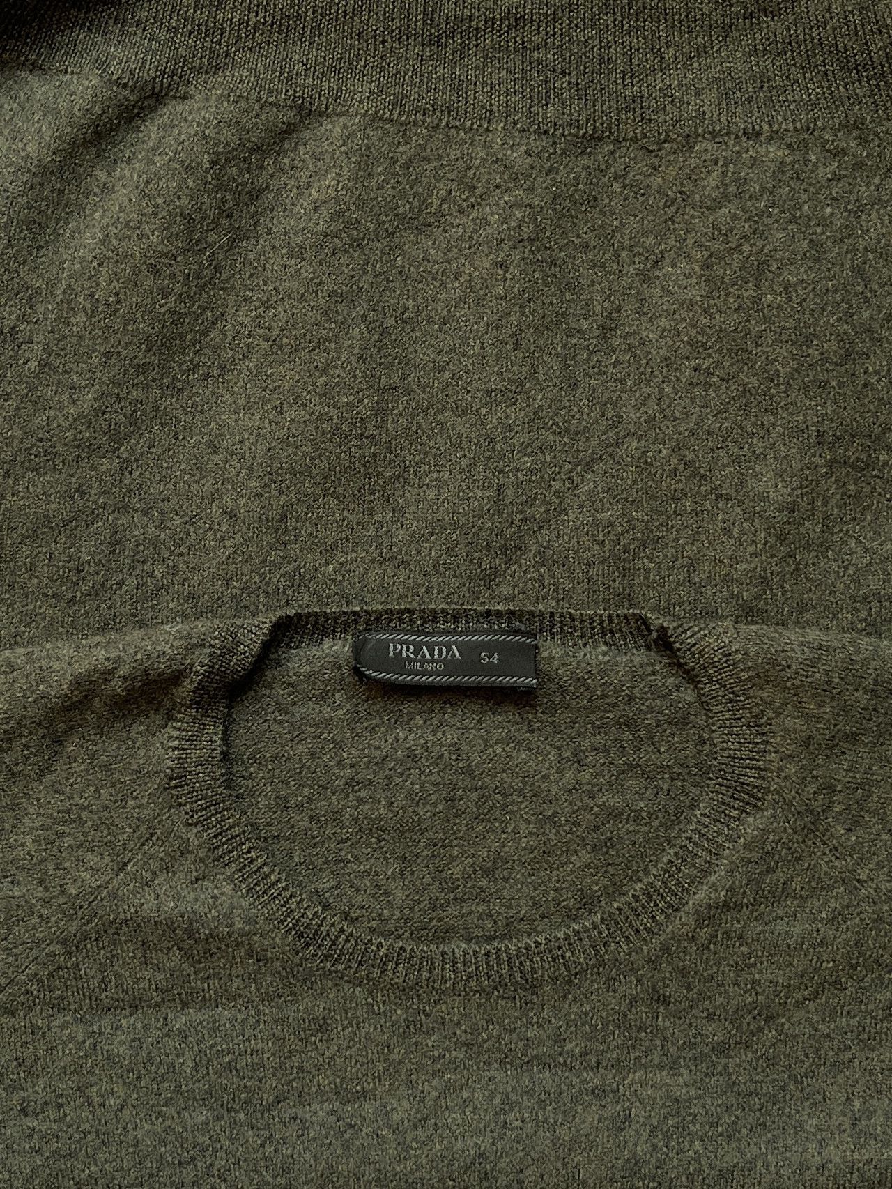Prada ⚡️QUICK SALE⚡️Prada Two-Tone Crewneck Sweater Size US XS / EU 42 / 0 - 3 Thumbnail