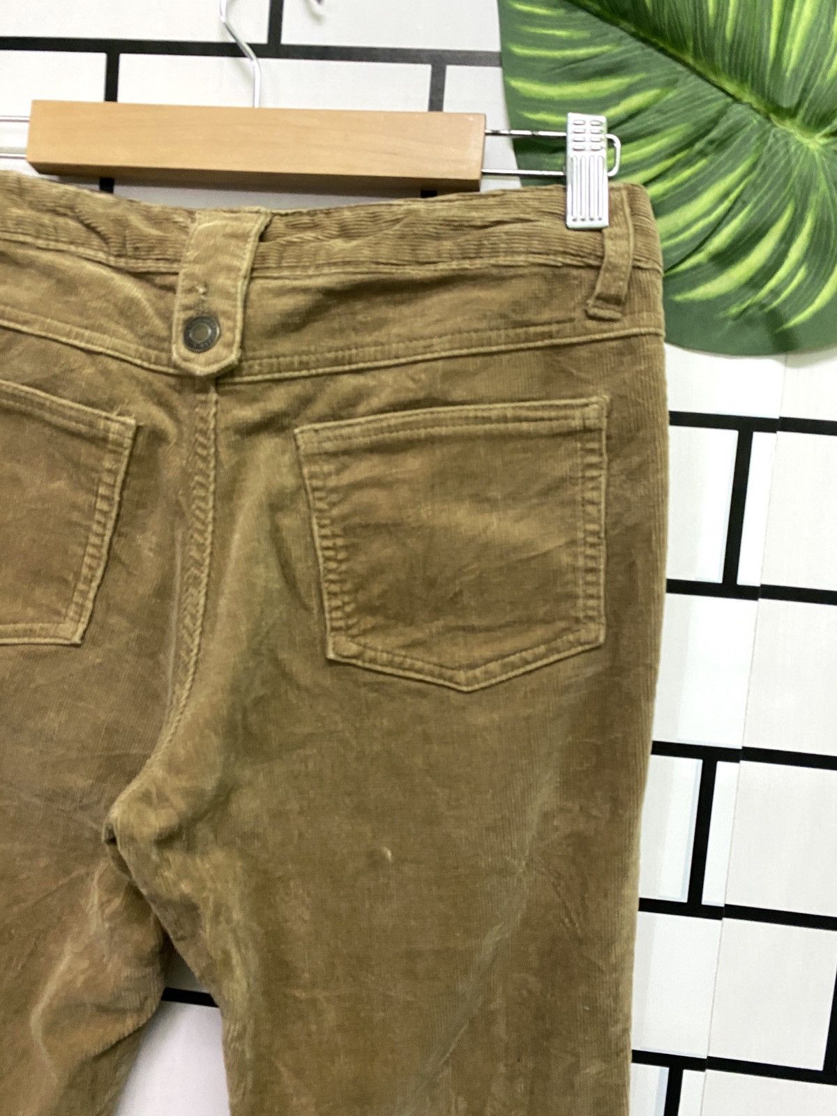 Japanese Brand Japanese Made LADY BLUE LowWaist Corduroy Bootcut Bush Pant Size US 26 / EU 42 - 14 Thumbnail