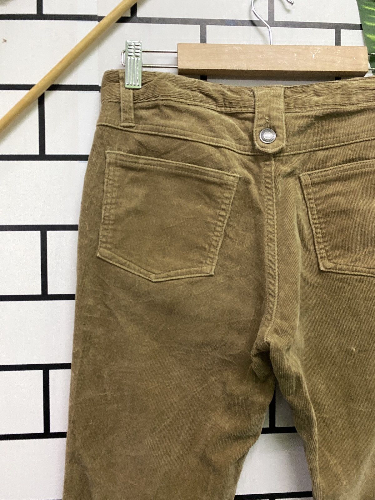 Japanese Brand Japanese Made LADY BLUE LowWaist Corduroy Bootcut Bush Pant Size US 26 / EU 42 - 13 Thumbnail