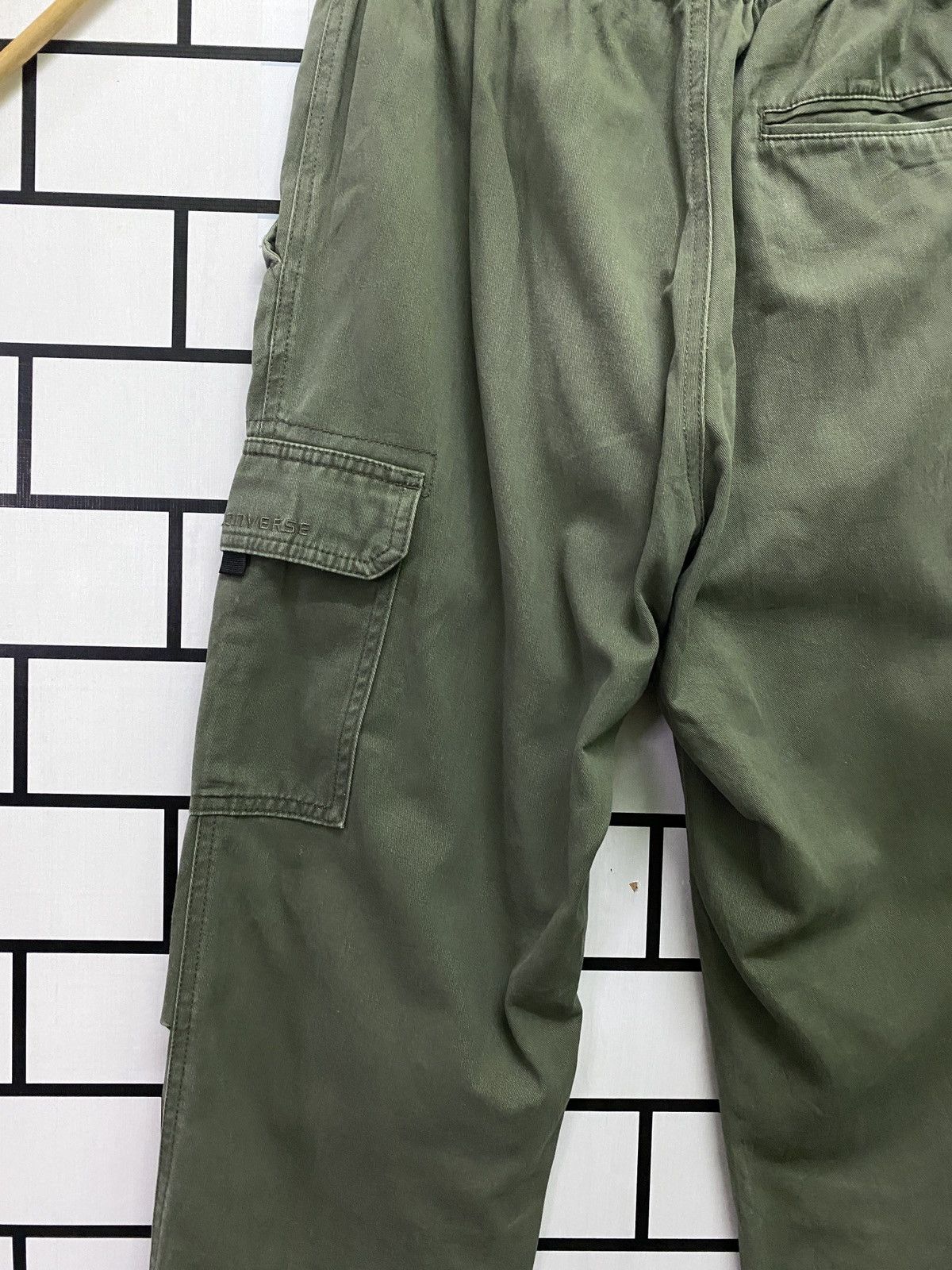 Converse Converse 26 to 29 Multipocket Cargo Distressed Pants Size US 29 - 9 Thumbnail