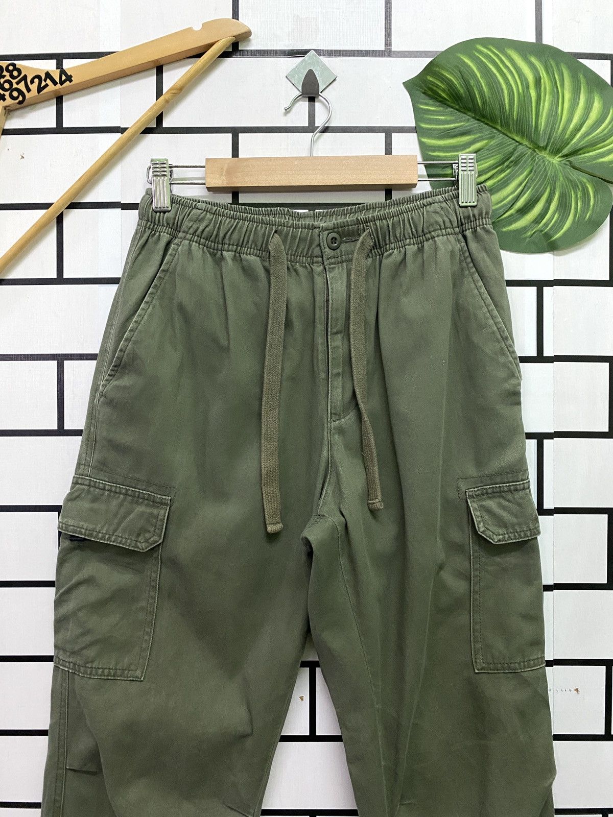 Converse Converse 26 to 29 Multipocket Cargo Distressed Pants Size US 29 - 3 Thumbnail