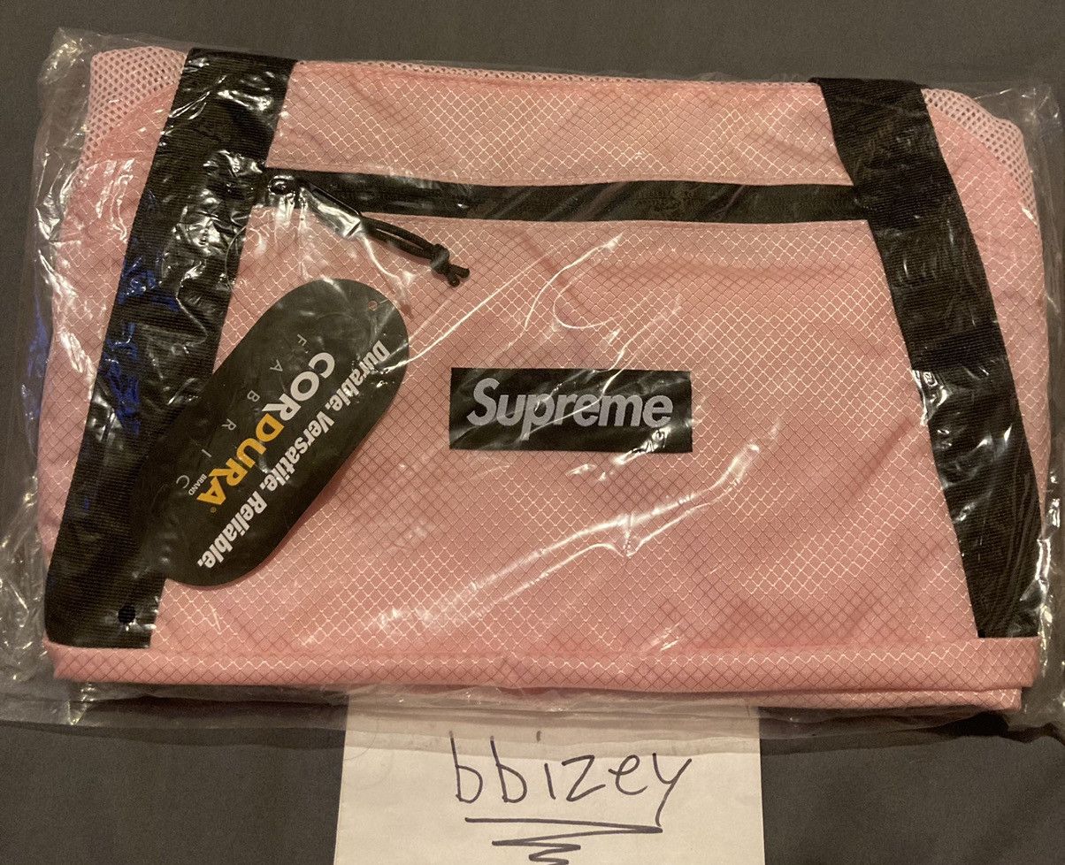 Supreme Supreme Duffel Bag Pink SS22 Size ONE SIZE - 4 Thumbnail