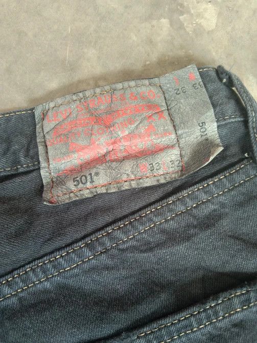 Levi's Vintage Levi's 501 Black Distressed Painter Jeans 33x32 Size US 33 - 5 Thumbnail