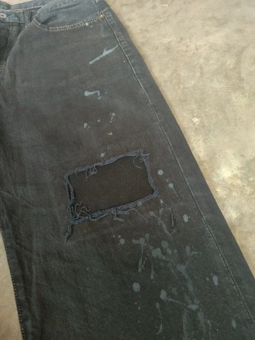Levi's Vintage Levi's 501 Black Distressed Painter Jeans 33x32 Size US 33 - 6 Thumbnail