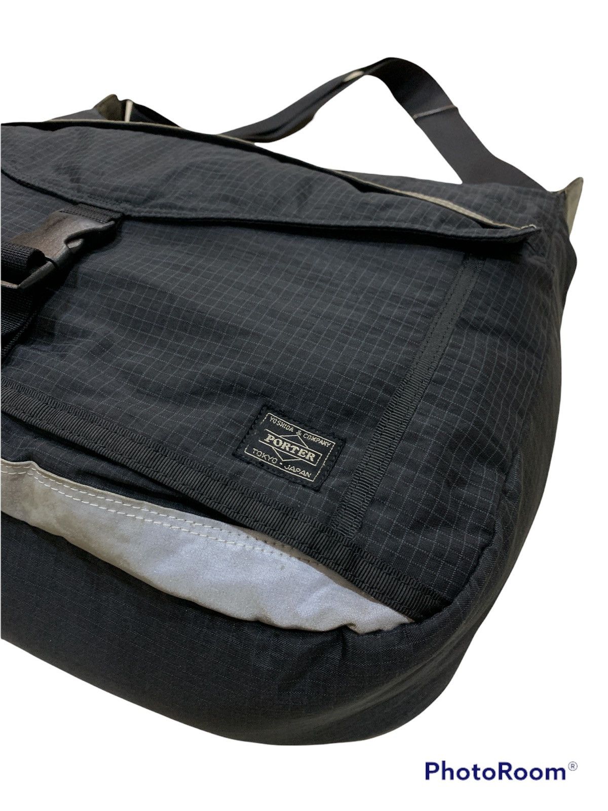 Porter VTG PORTER YOSHIDA & COMPANY PLAID NYLON MESSENGER BAG Size ONE SIZE - 3 Thumbnail