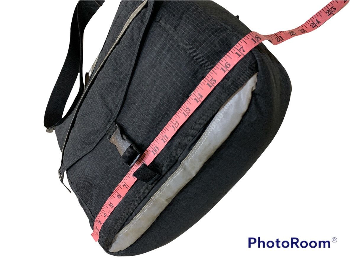 Porter VTG PORTER YOSHIDA & COMPANY PLAID NYLON MESSENGER BAG Size ONE SIZE - 6 Thumbnail