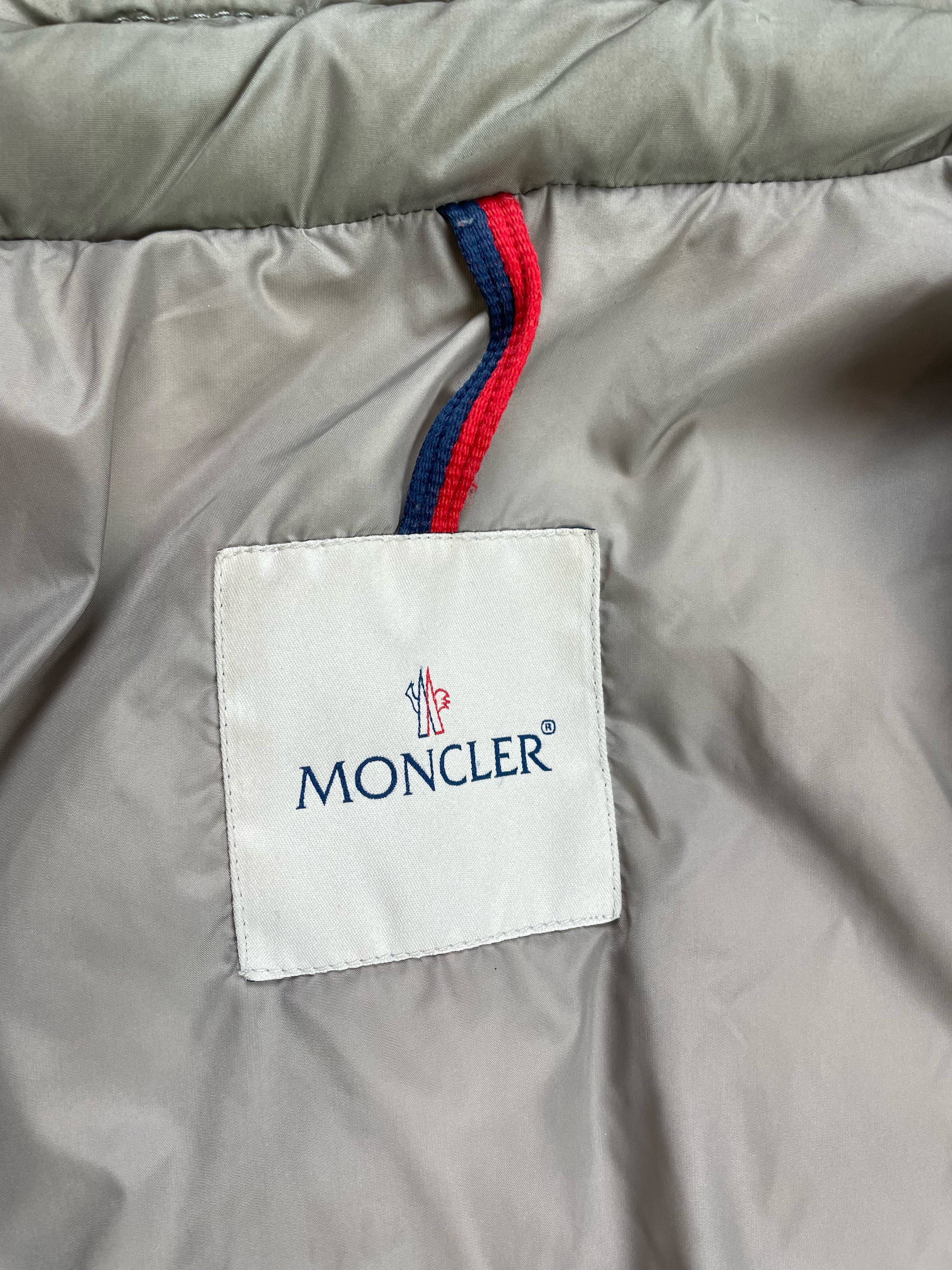 Moncler Berriat Jacket Sz 3 (M)!! Size US M / EU 48-50 / 2 - 8 Thumbnail