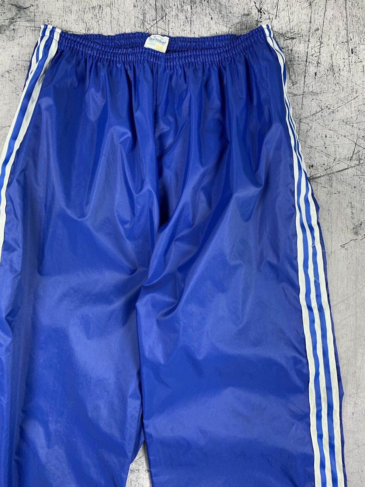 Adidas Very Rare 70’s Adidas Ventex Nylon Pants Zipped Navy Blue Size US 34 / EU 50 - 2 Thumbnail