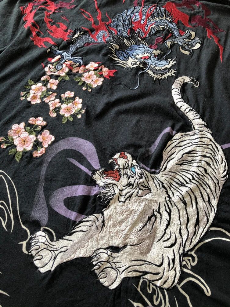 Japanese Brand VINTAGE OVERSIZED SUKAJAN EMBROIDERIES TEE Size US XXL / EU 58 / 5 - 3 Thumbnail