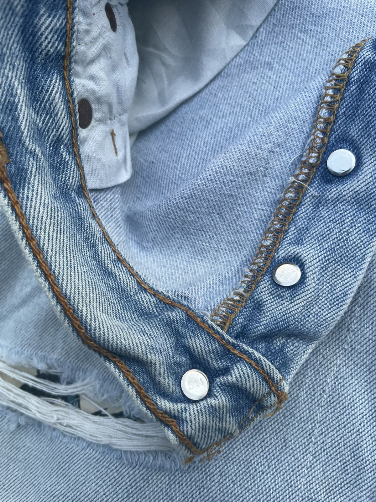 Levi's × Vintage Vintage Levi’s 501 2000 Usa Aging Distressed Custom Size US 35 - 15 Thumbnail