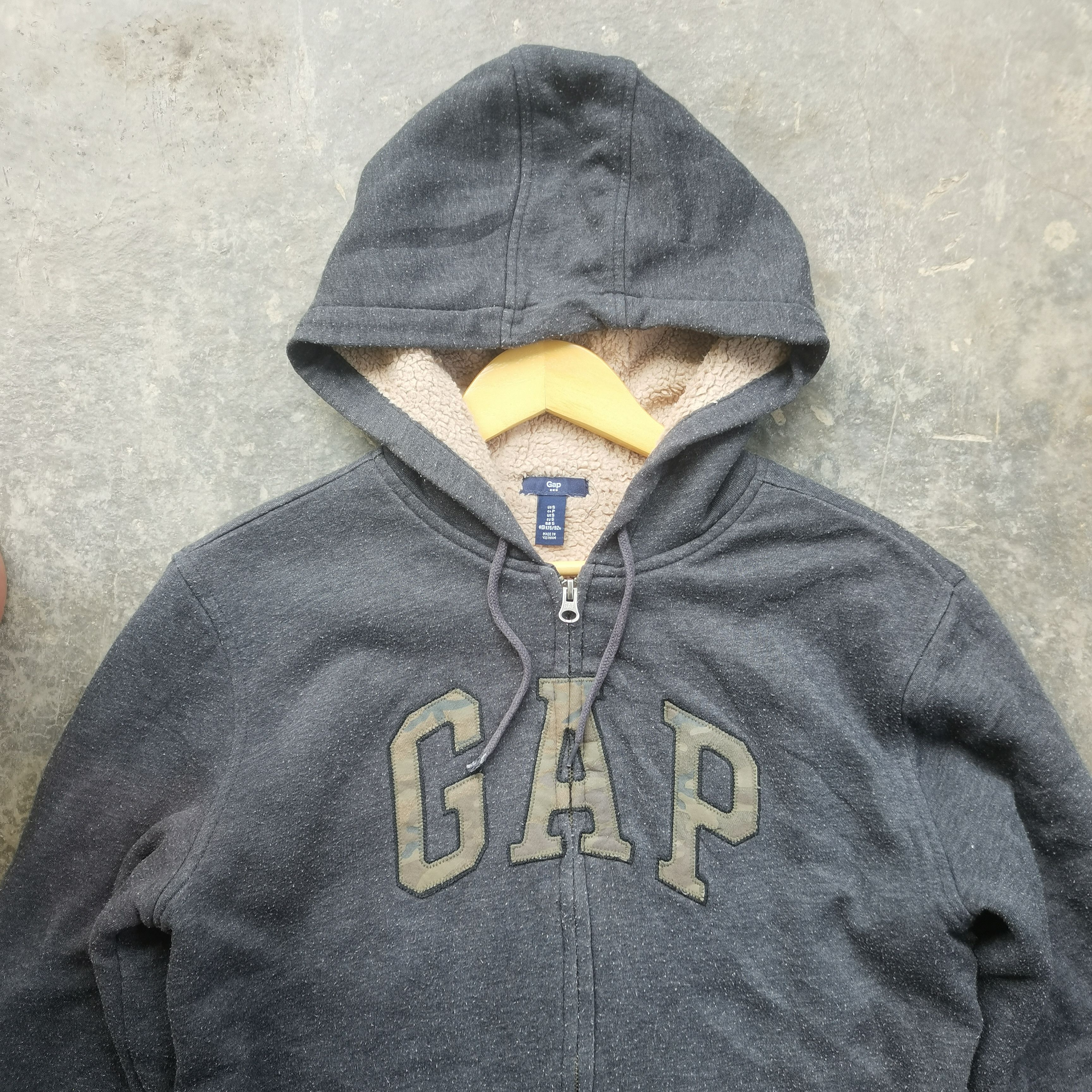 Gap × Vintage Vintage GAP Fleece Centre Logo Zipper Up Hoodie Jacket Size US S / EU 44-46 / 1 - 4 Thumbnail