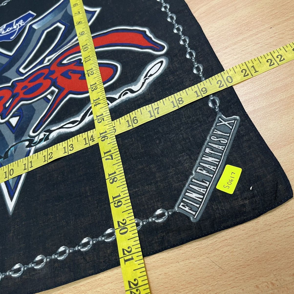 Japanese Brand Vintage Final Fantasy Handkerchief Neckerchief Scarf Bandana Size ONE SIZE - 7 Thumbnail