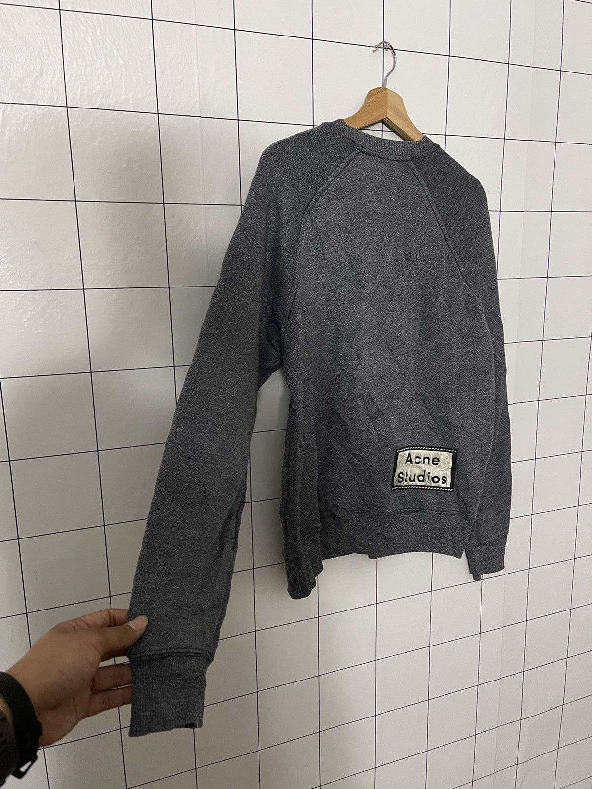Acne Studios × Vintage Vintage Acne Studios Crewneck Logo Patch Sweatshirt Size US L / EU 52-54 / 3 - 2 Thumbnail