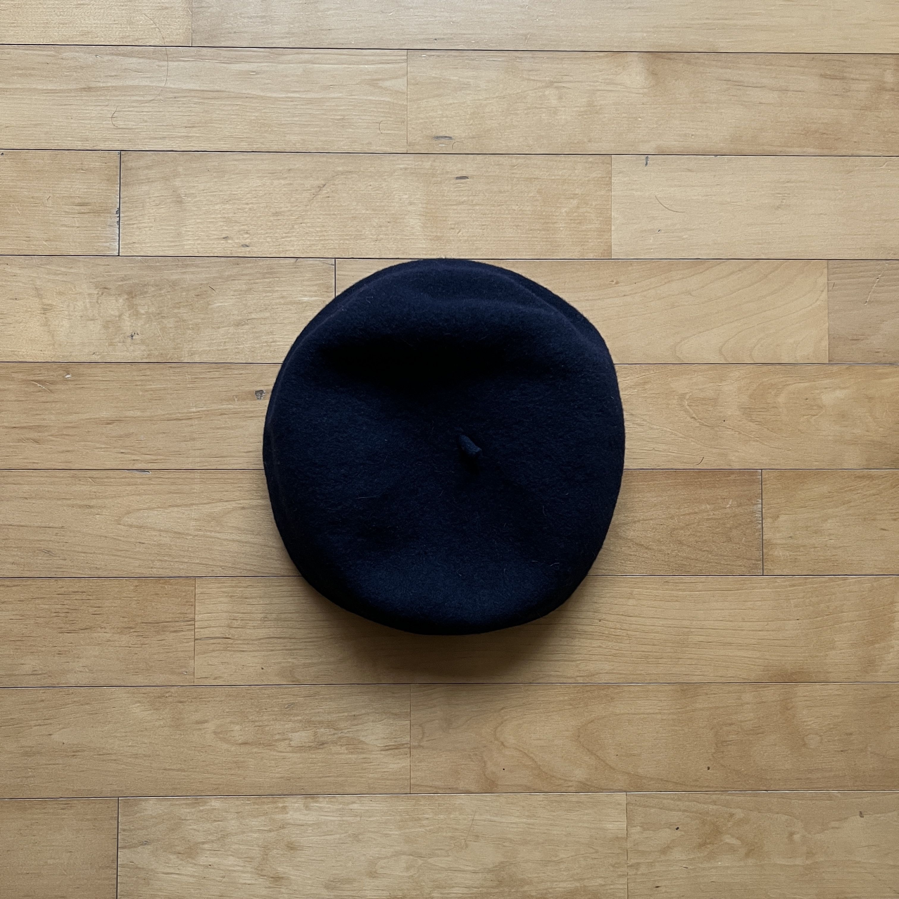 image of Visvim Regiment Wool Beret S/m in Navy, Men's